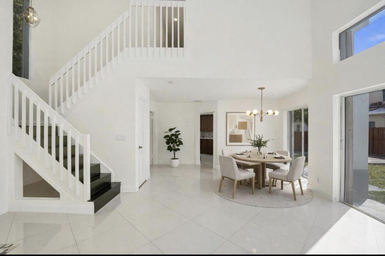 11208 Rhapsody, Hollywood FL 33026