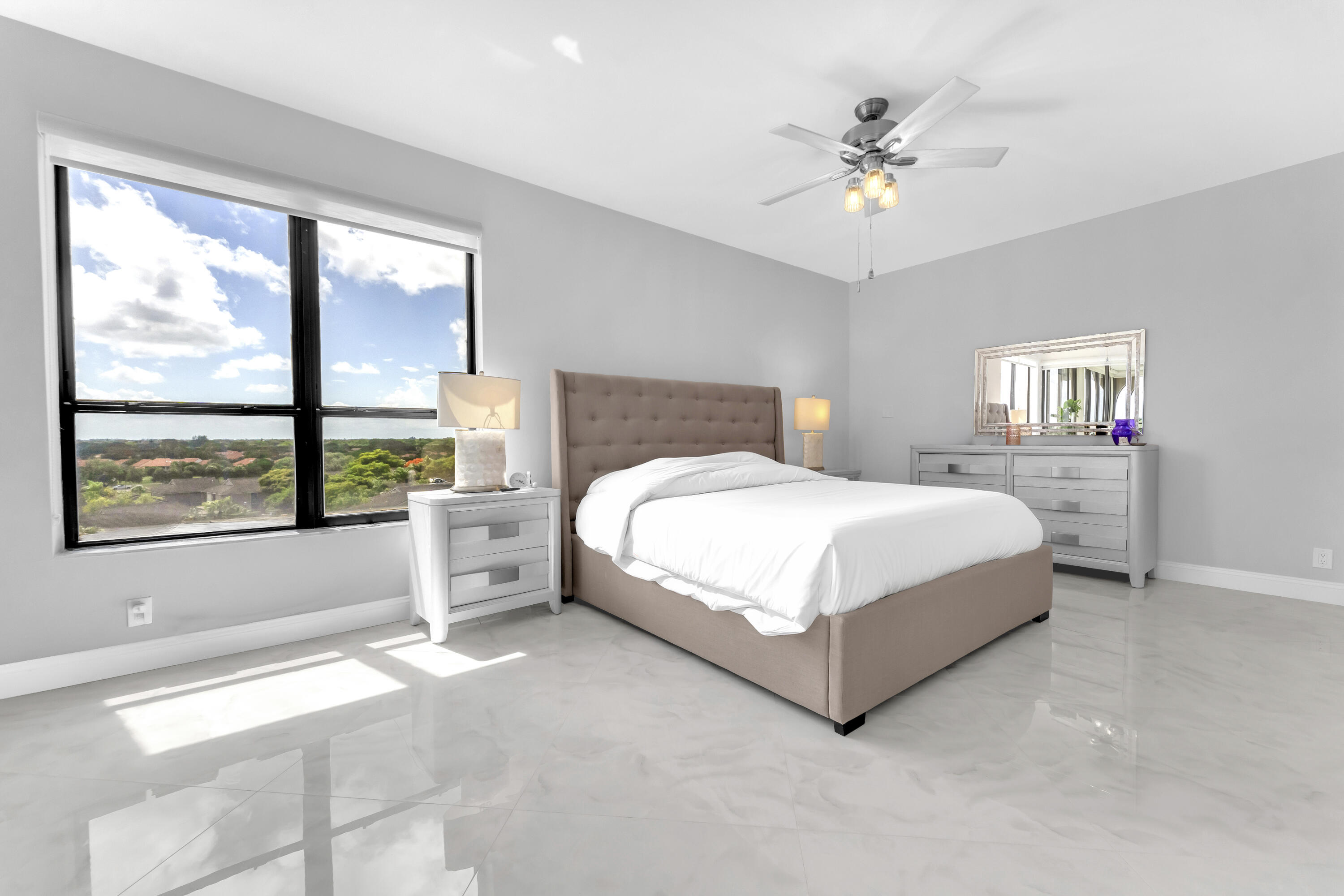 7578 Regency Lake #802, Boca Raton FL 33433