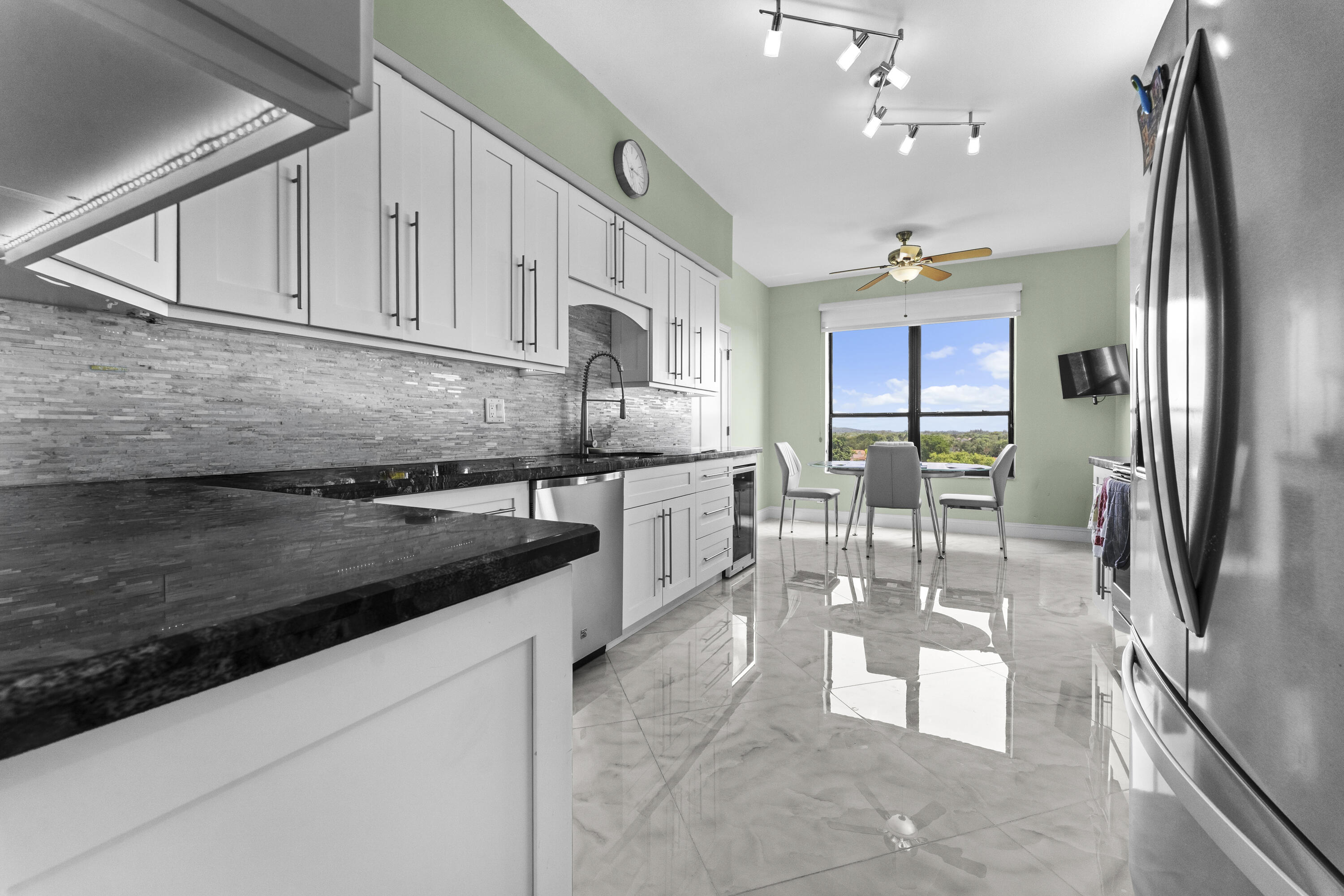 7578 Regency Lake #802, Boca Raton FL 33433
