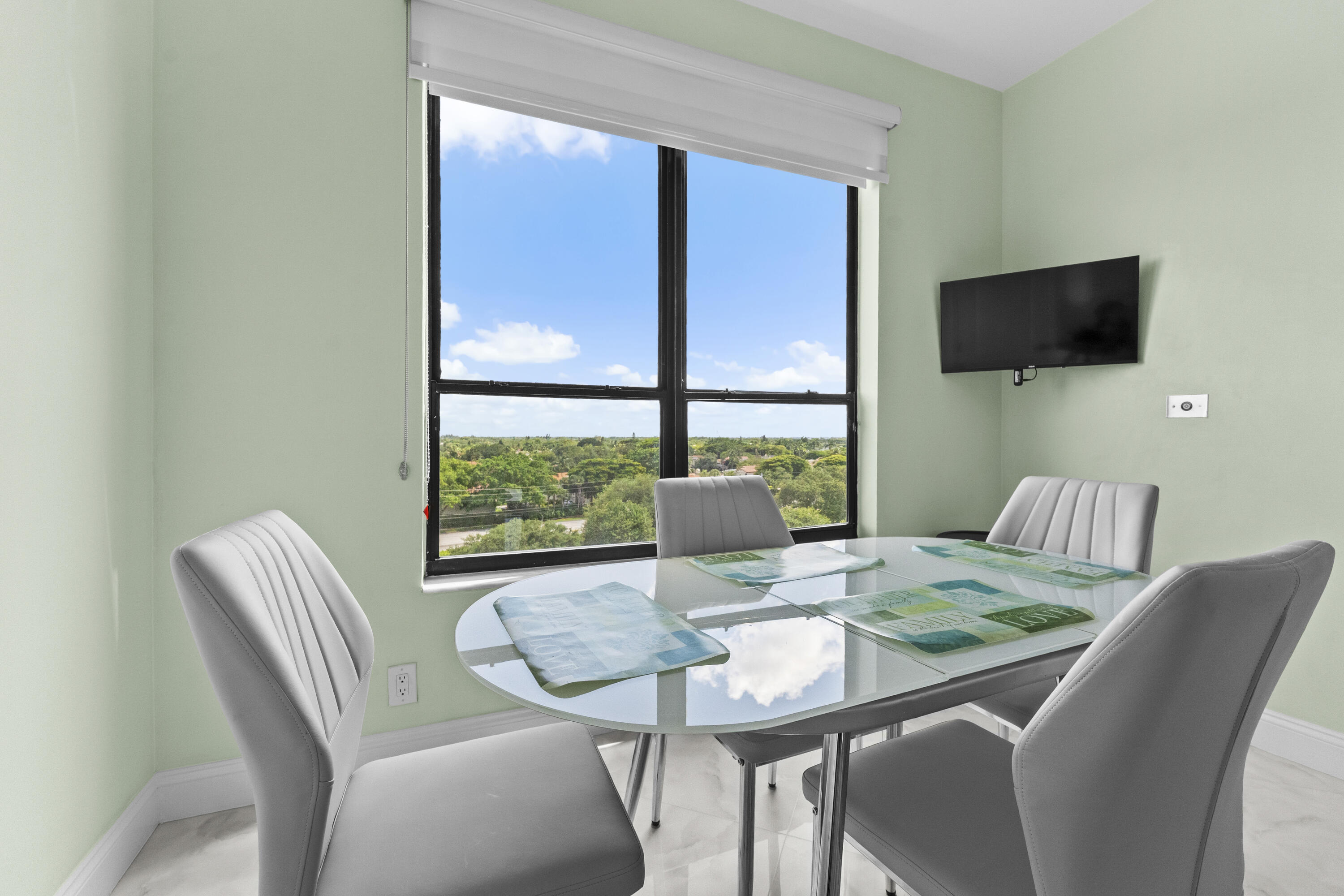 7578 Regency Lake #802, Boca Raton FL 33433