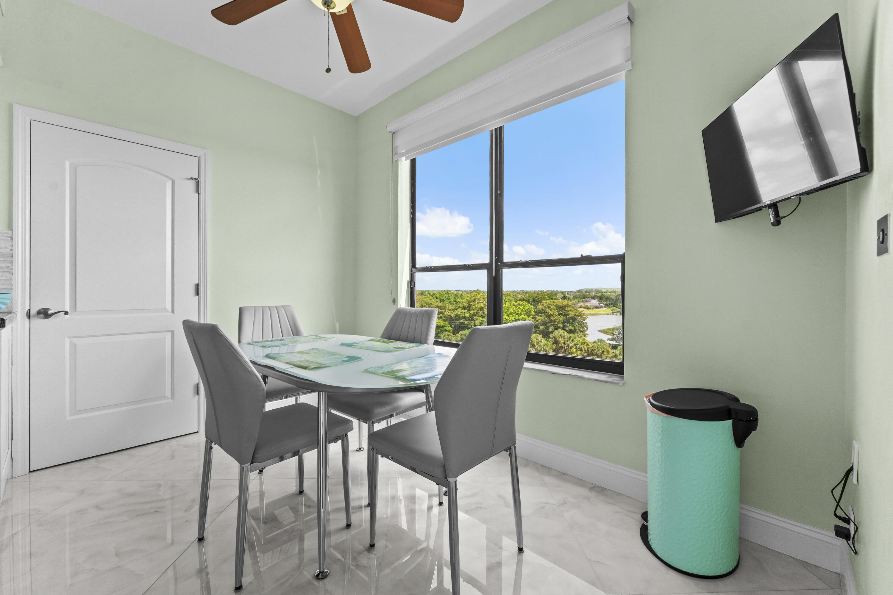 7578 Regency Lake #802, Boca Raton FL 33433