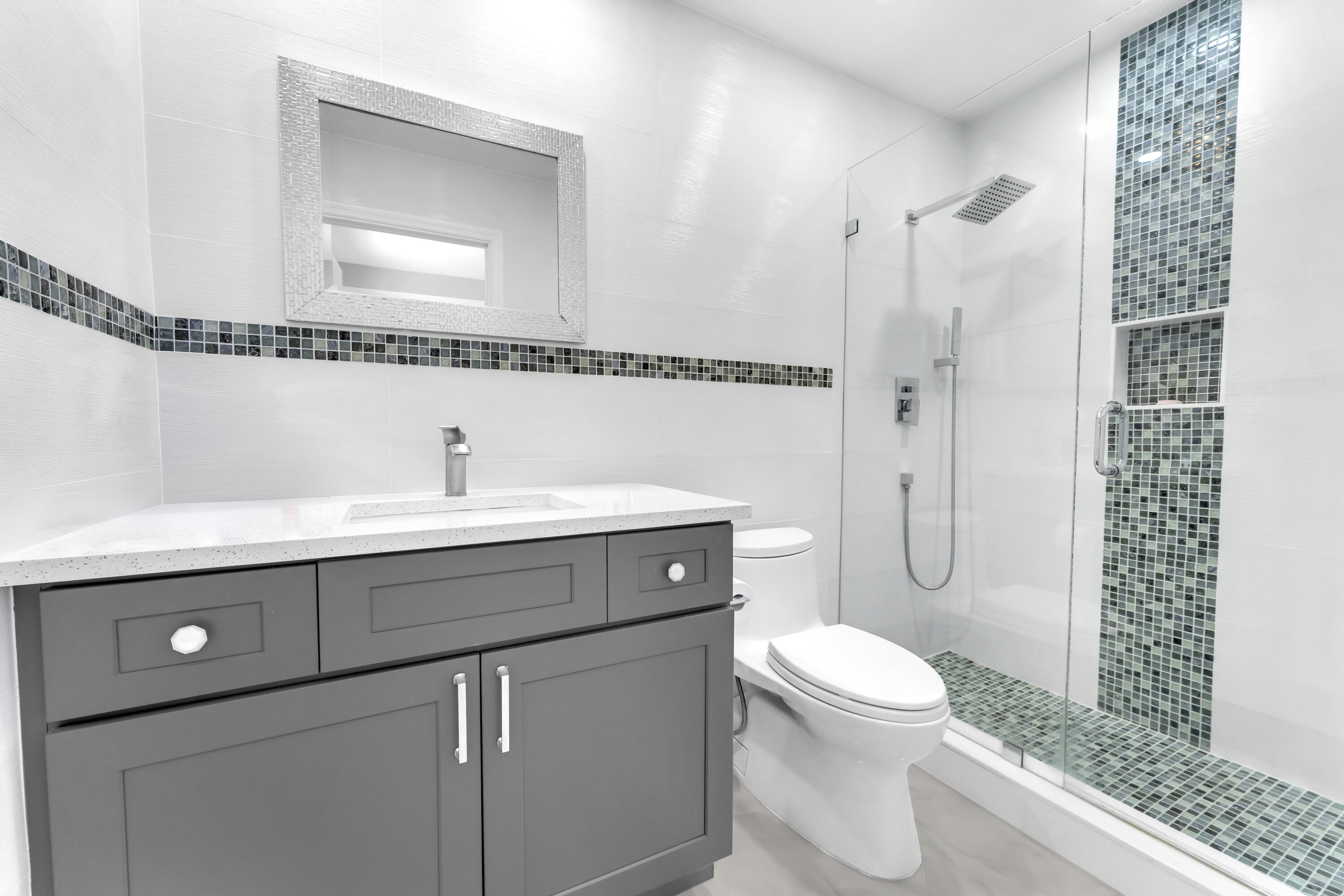 7578 Regency Lake #802, Boca Raton FL 33433