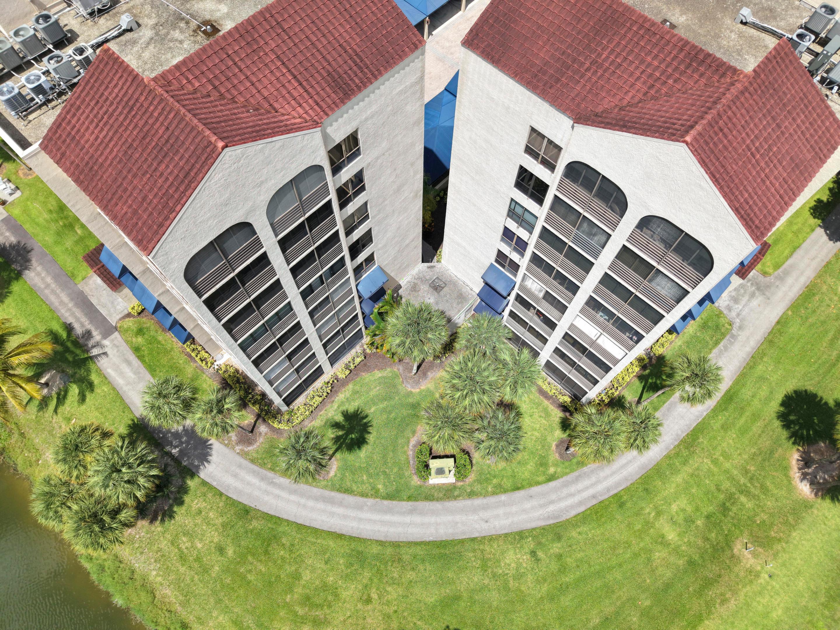 7578 Regency Lake #802, Boca Raton FL 33433