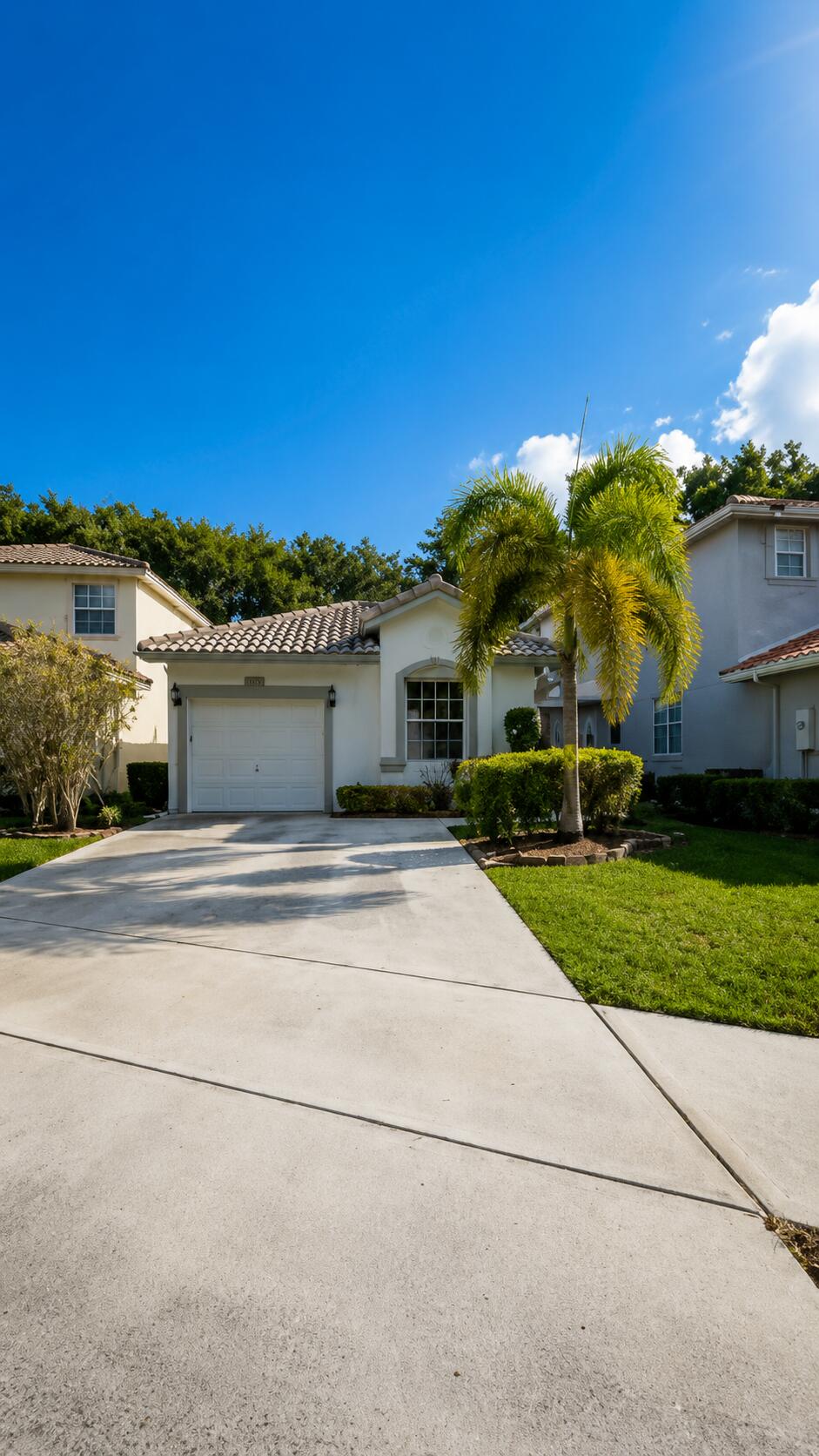 4967 Pelican, Coconut Creek FL 33073