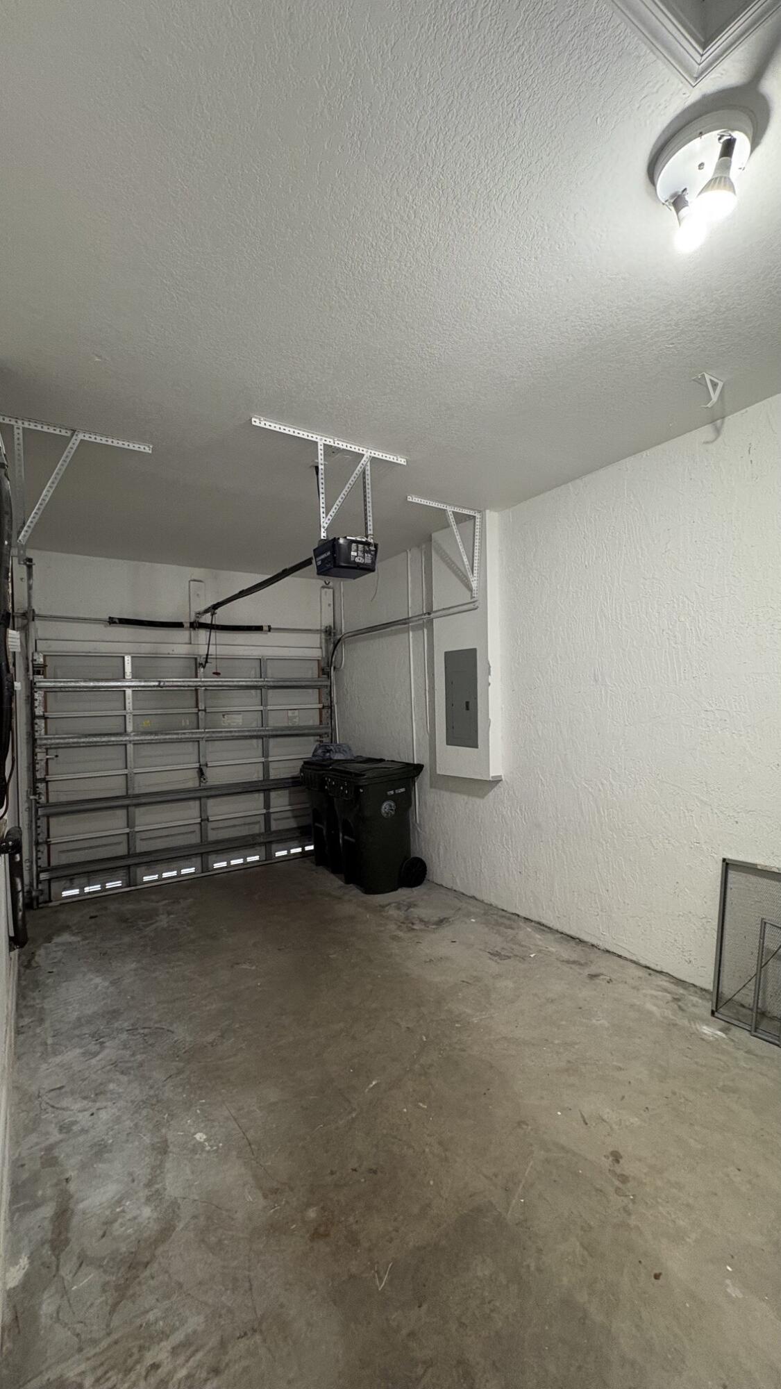 4967 Pelican, Coconut Creek FL 33073