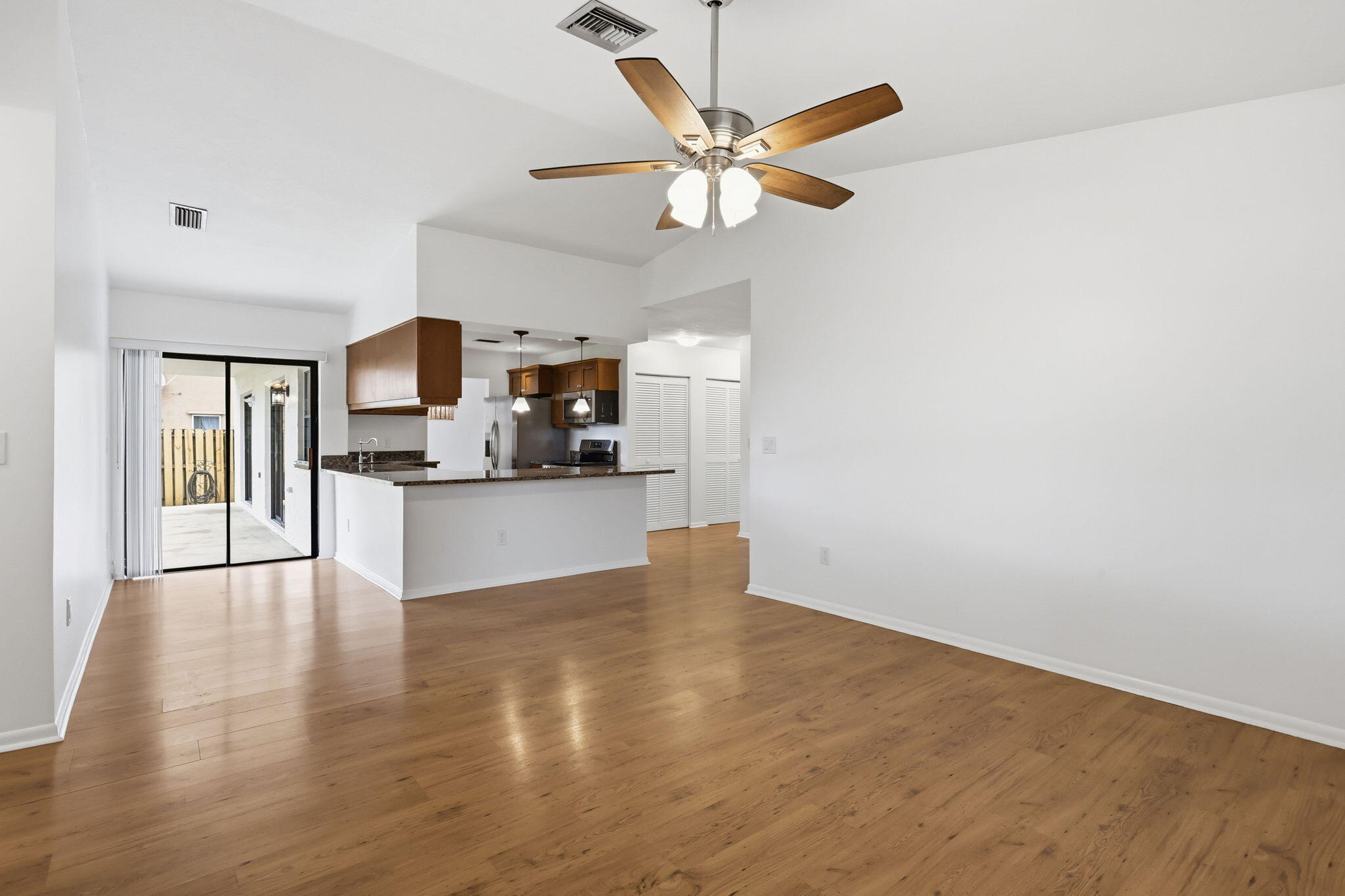 7909 NW 18th, Margate FL 33063