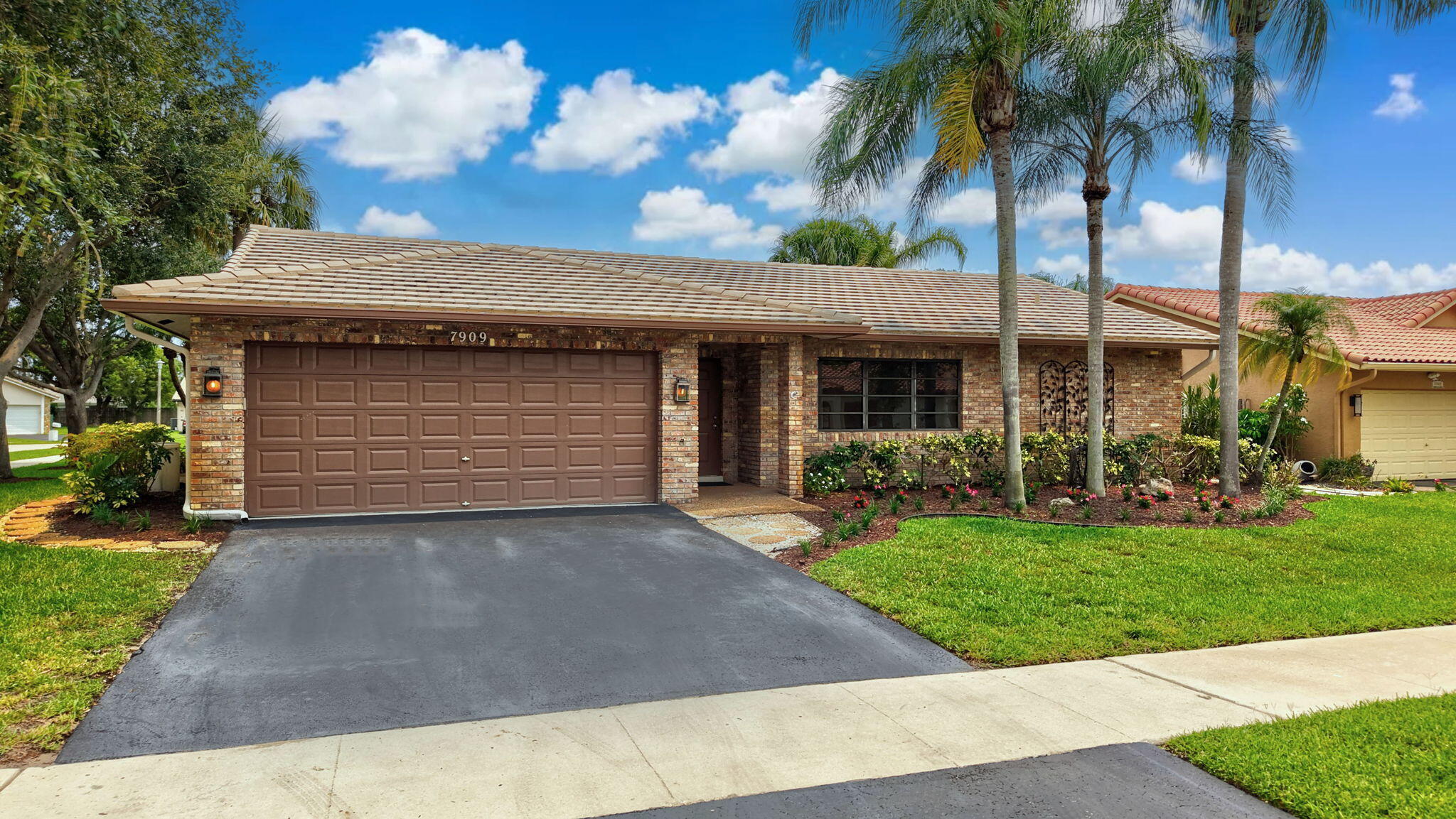 7909 NW 18th, Margate FL 33063