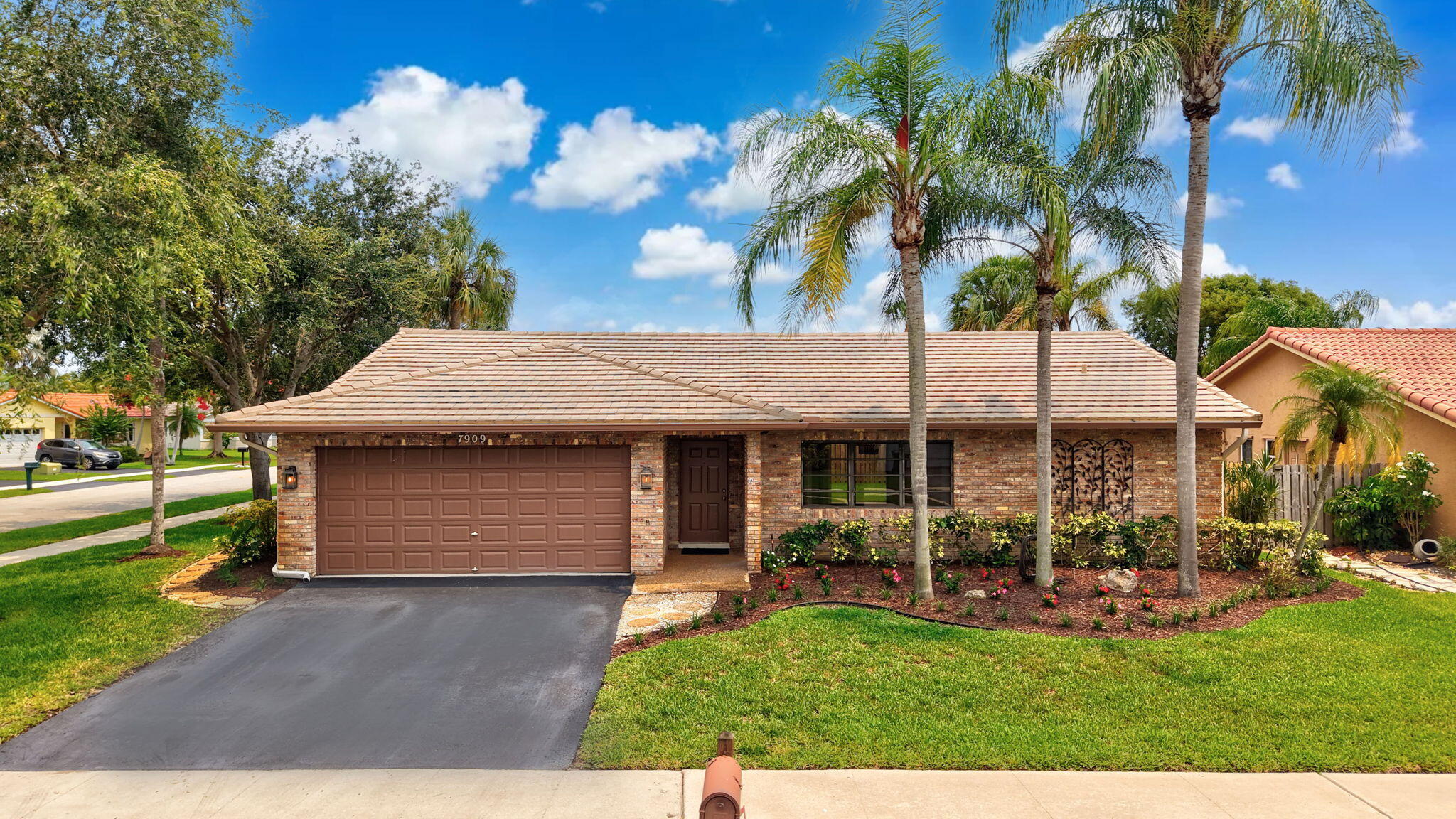 7909 NW 18th, Margate FL 33063