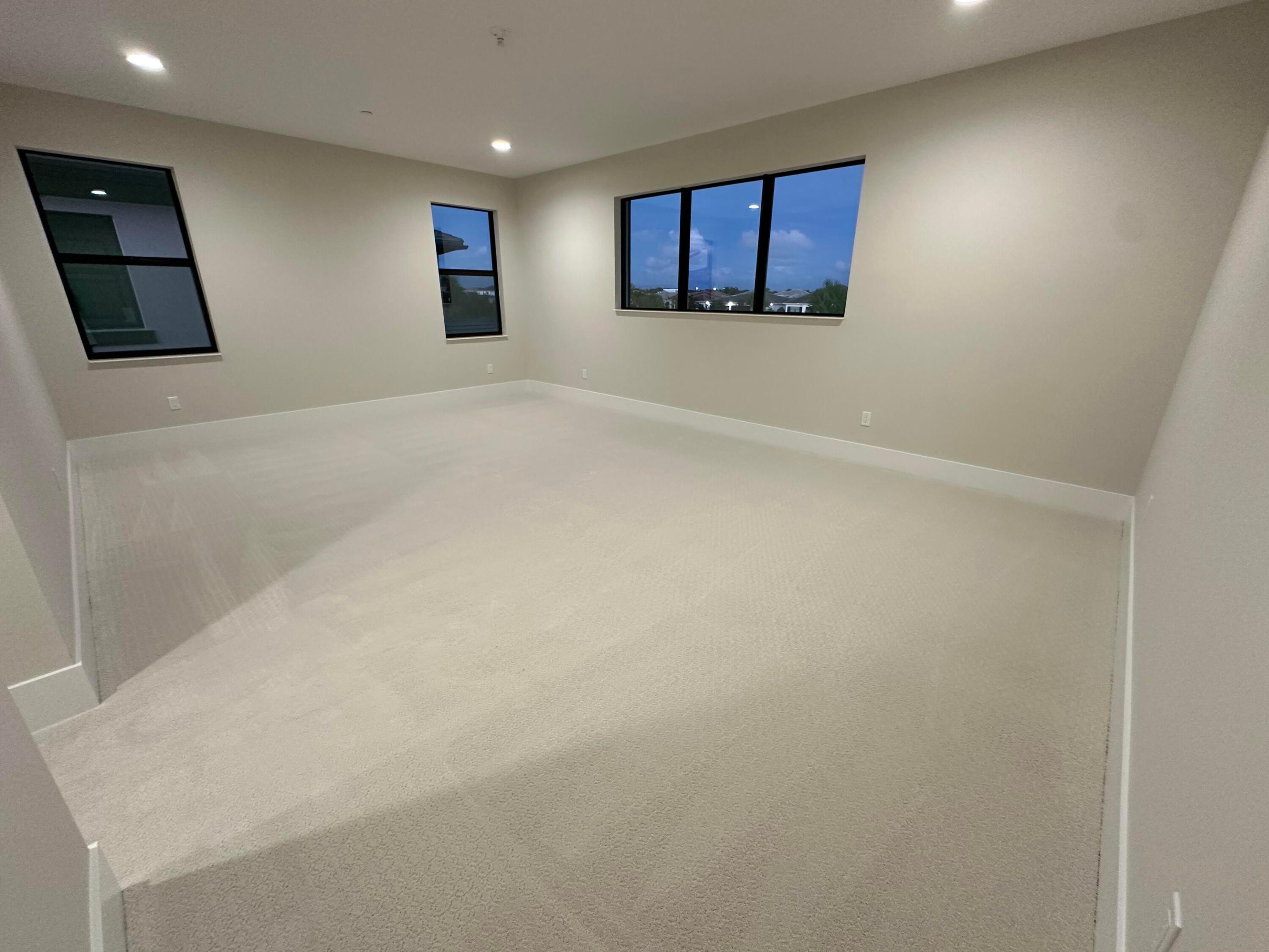 9109 Coral Isles #{lot 86}, Palm Beach Gardens FL 33412