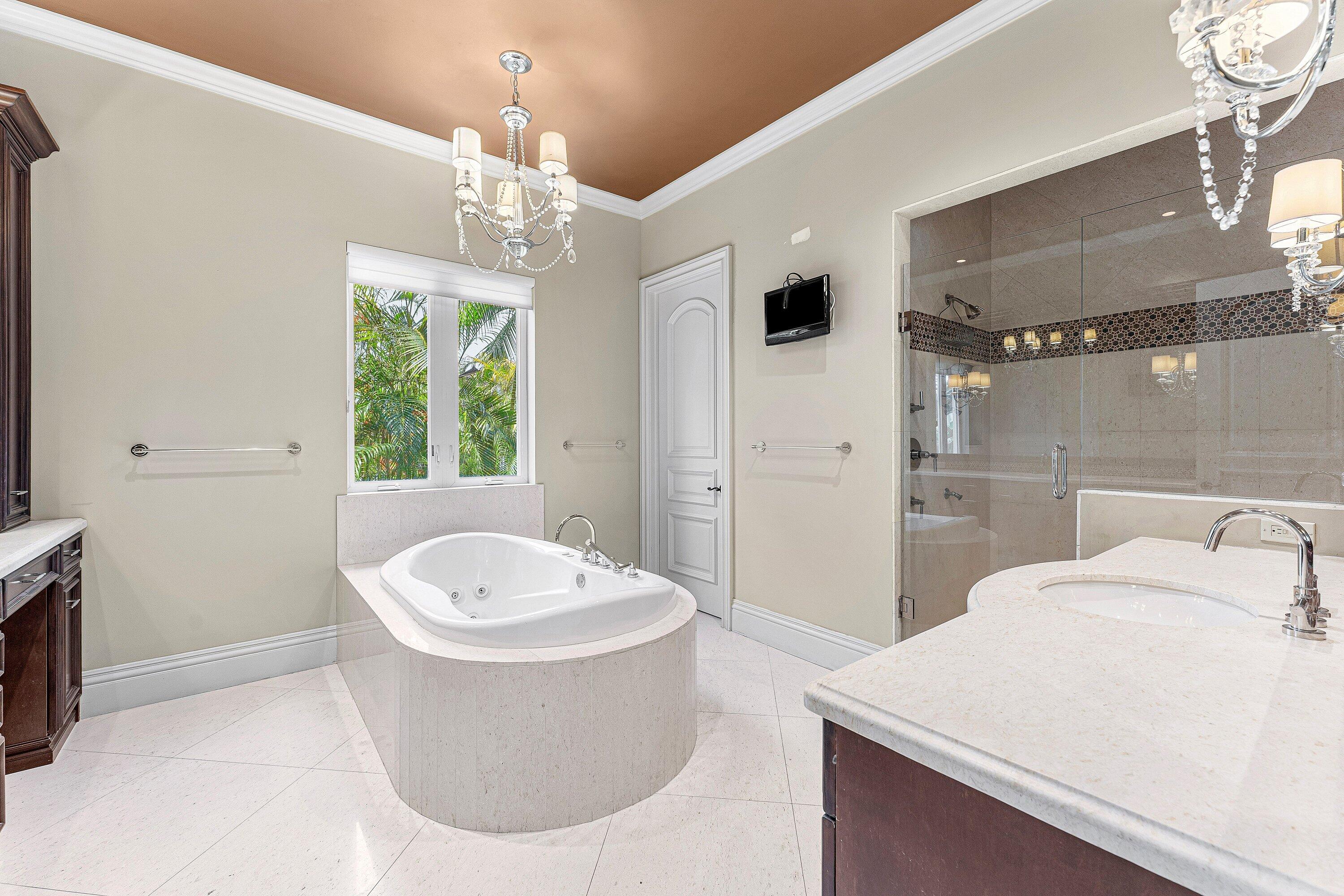 453 NE 19th, Deerfield Beach FL 33441