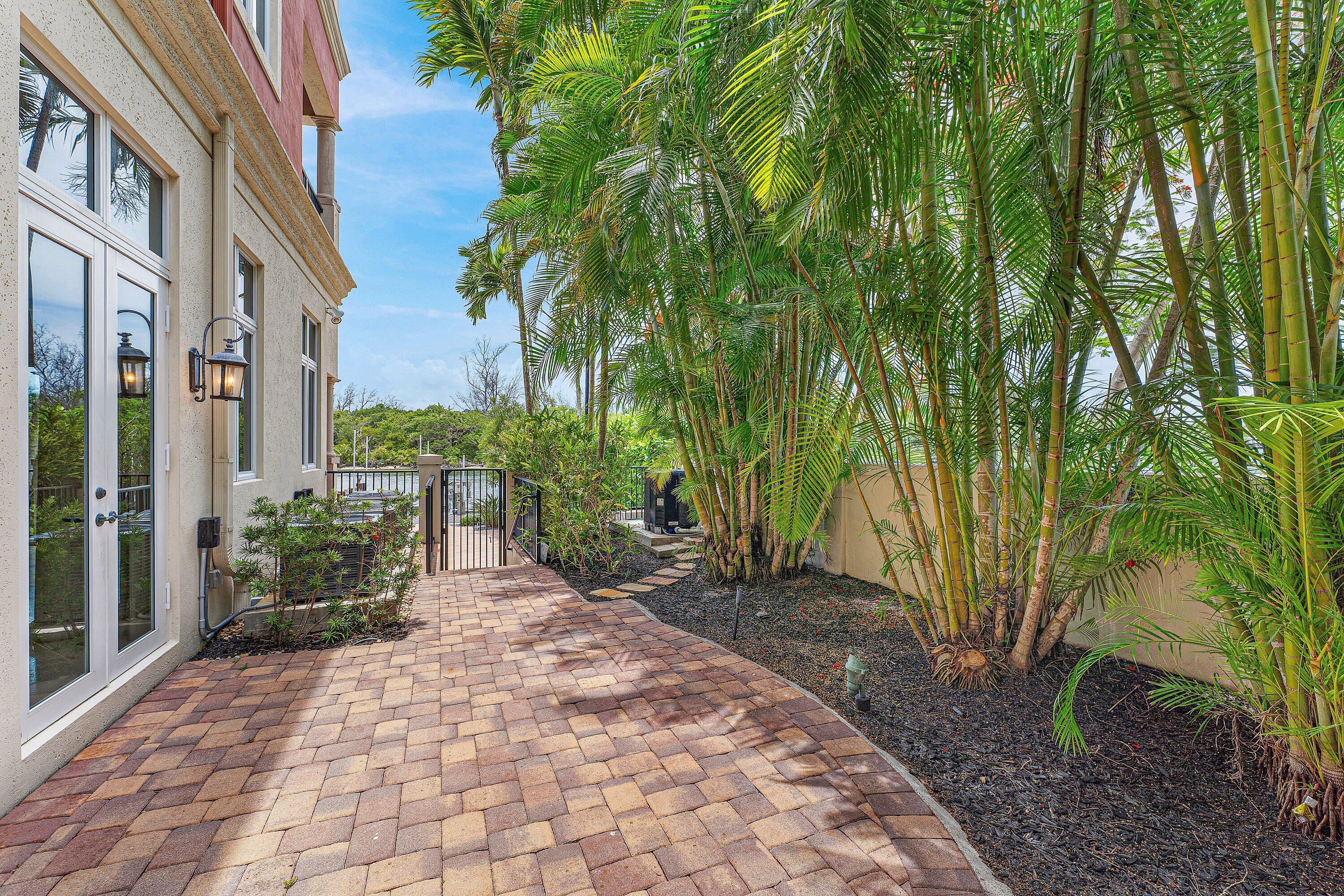 453 NE 19th, Deerfield Beach FL 33441