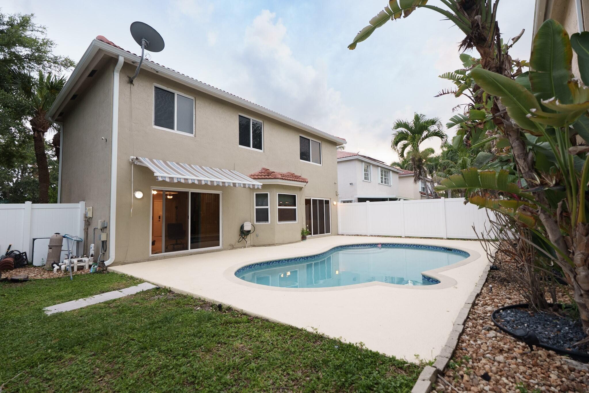 7251 NW 24th, Margate FL 33063