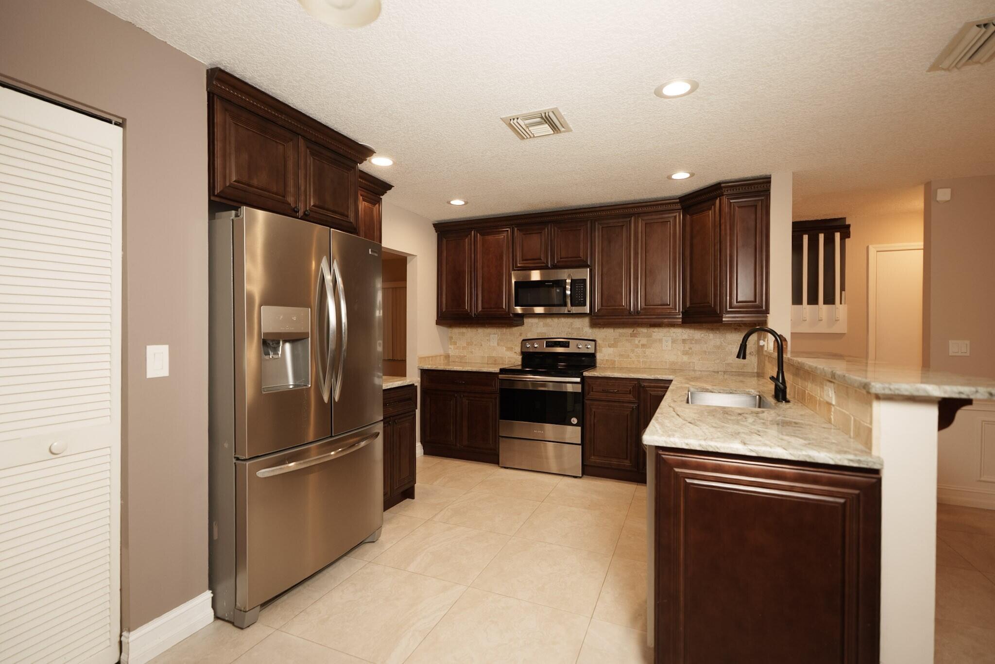 7251 NW 24th, Margate FL 33063