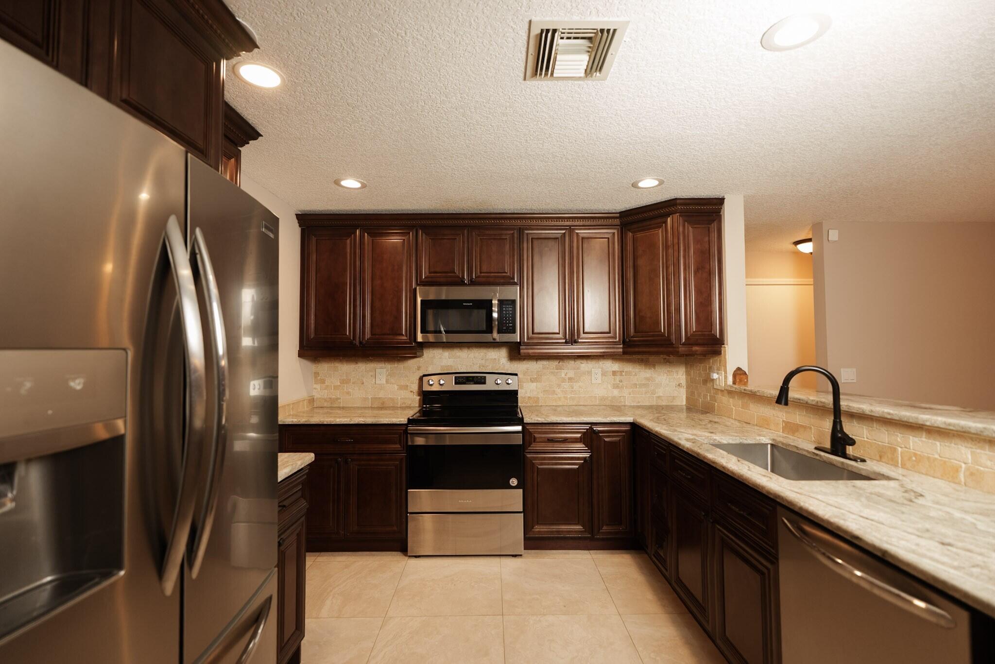 7251 NW 24th, Margate FL 33063