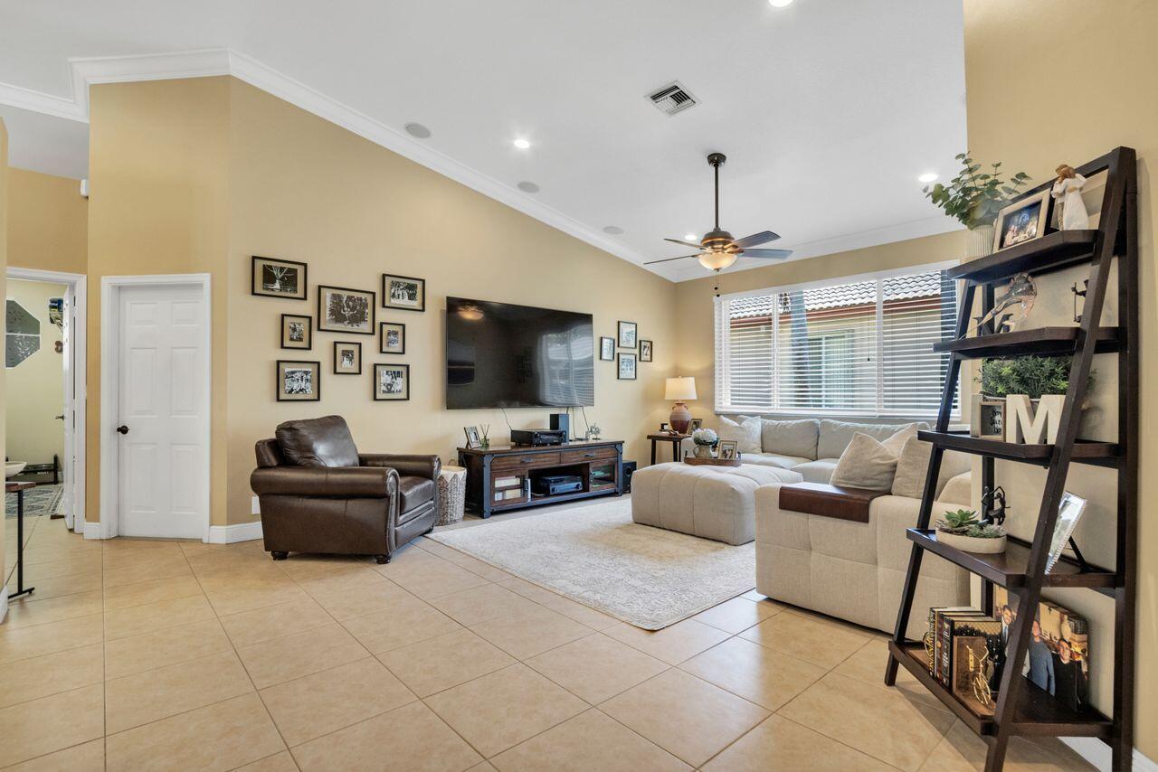 5031 Mallards, Coconut Creek FL 33073