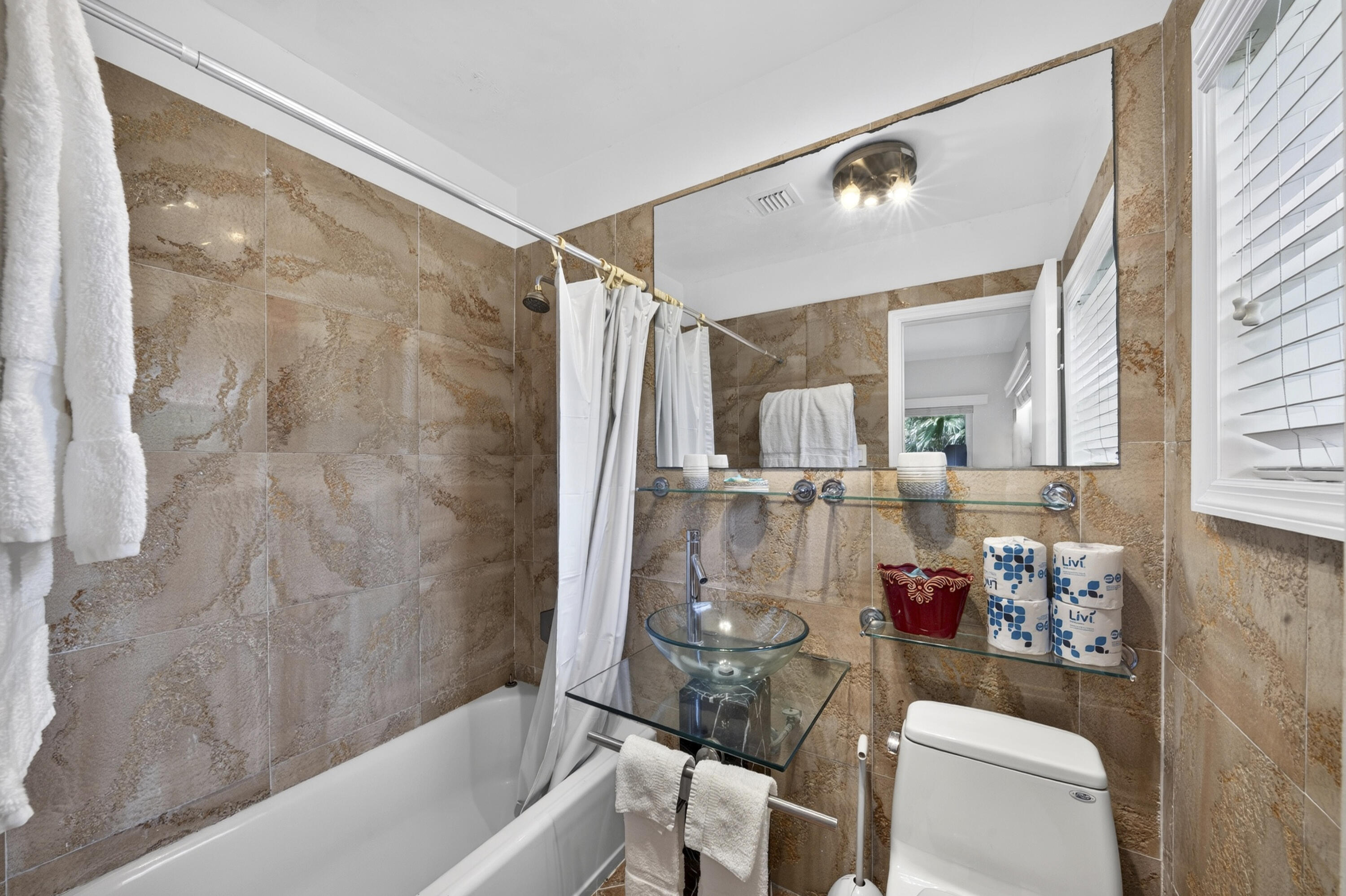 1225 Hillsboro Mile #Villa H2, Hillsboro Beach FL 33062