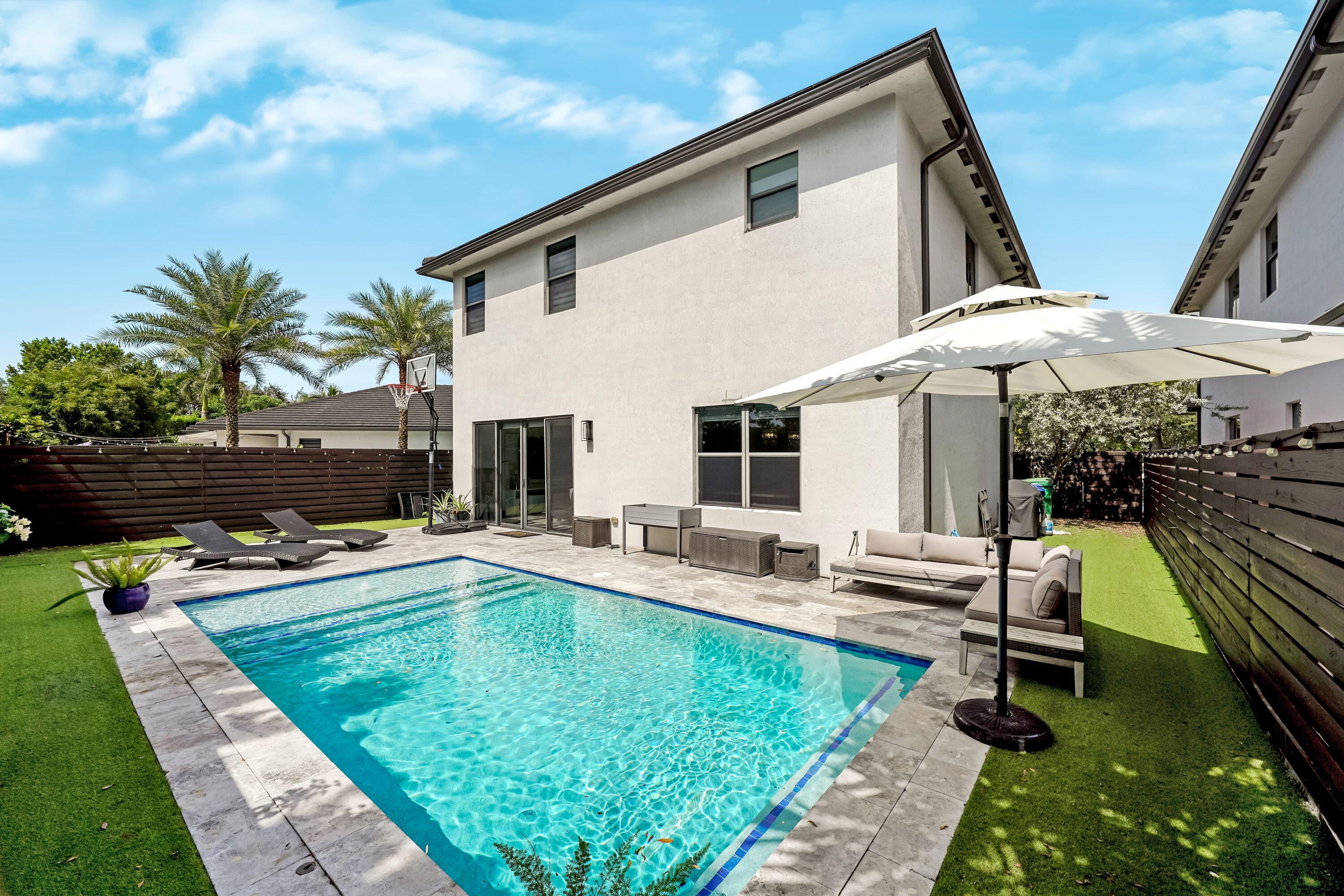 15451 NW 88th, Miami Lakes FL 33018