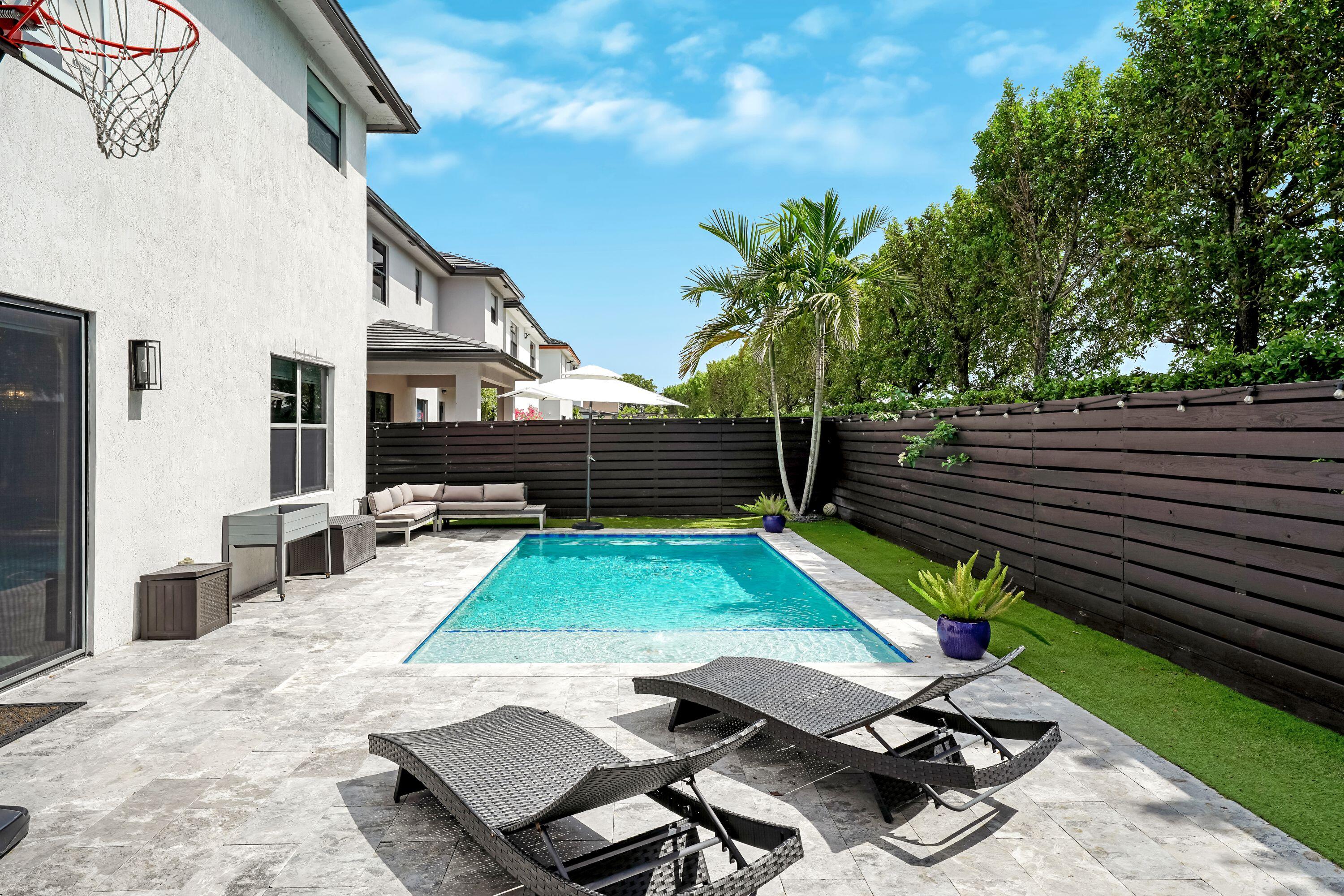 15451 NW 88th, Miami Lakes FL 33018