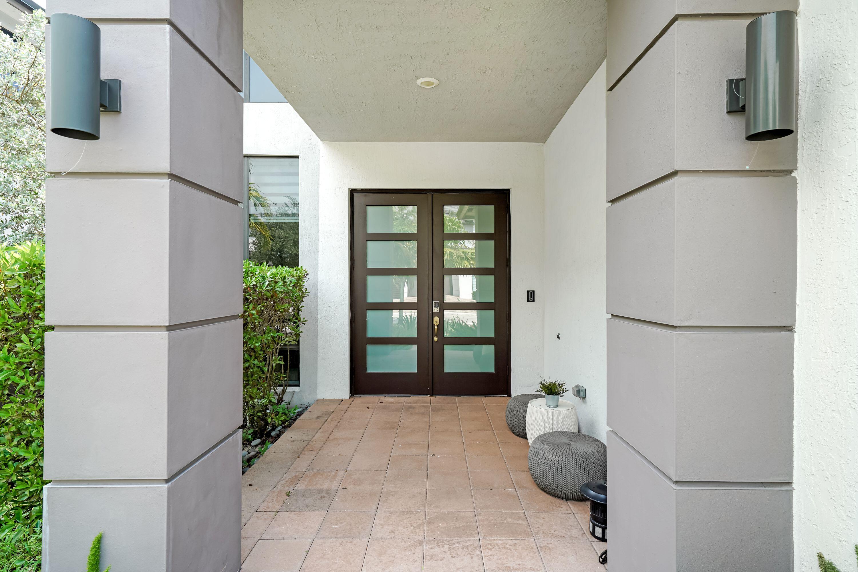 15451 NW 88th, Miami Lakes FL 33018