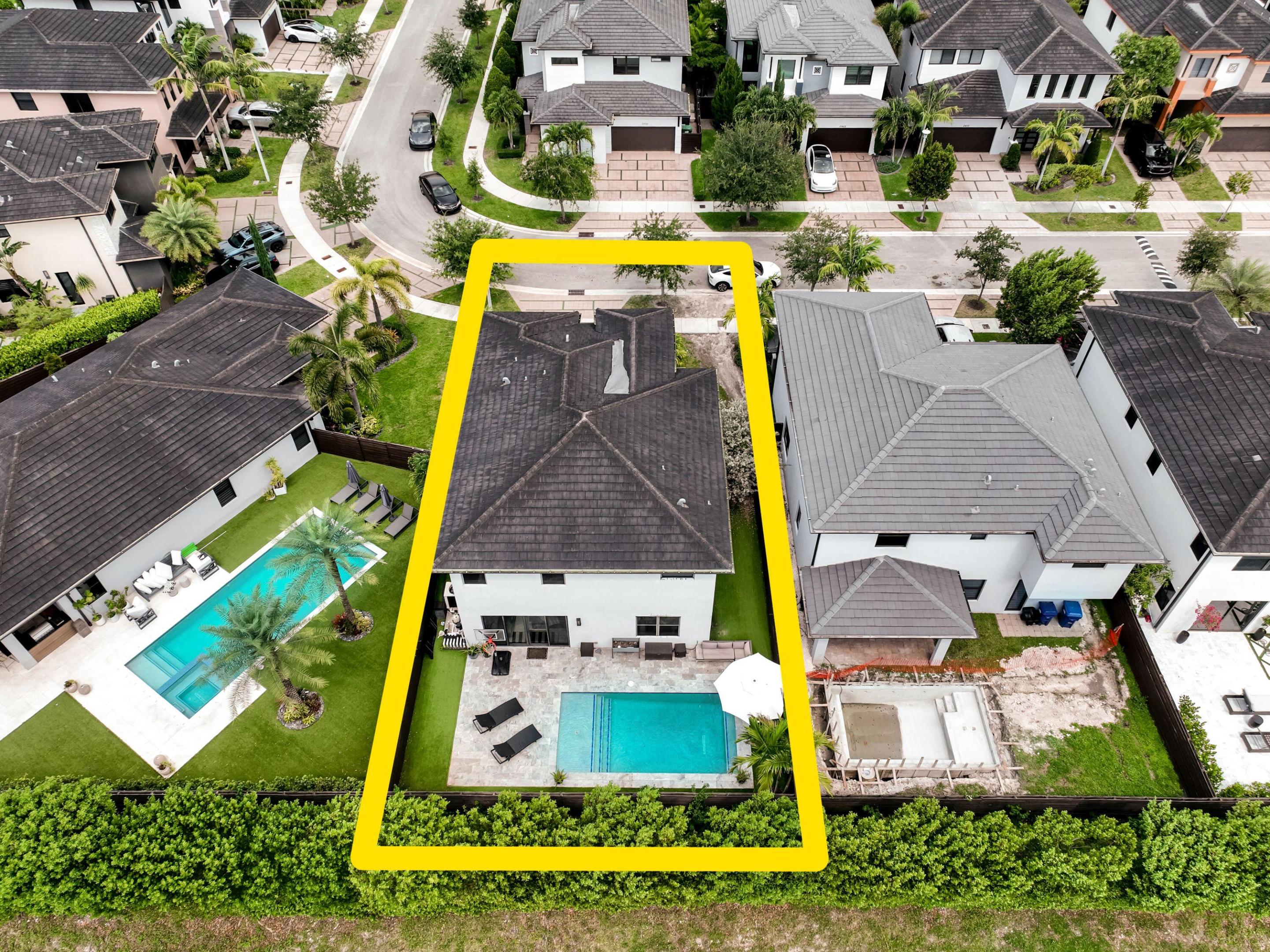 15451 NW 88th, Miami Lakes FL 33018