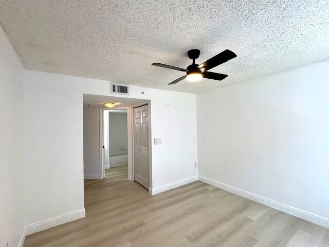 100 Crestwood #108, Royal Palm Beach FL 33411
