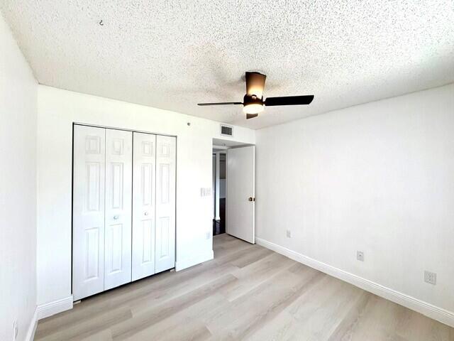 100 Crestwood #108, Royal Palm Beach FL 33411