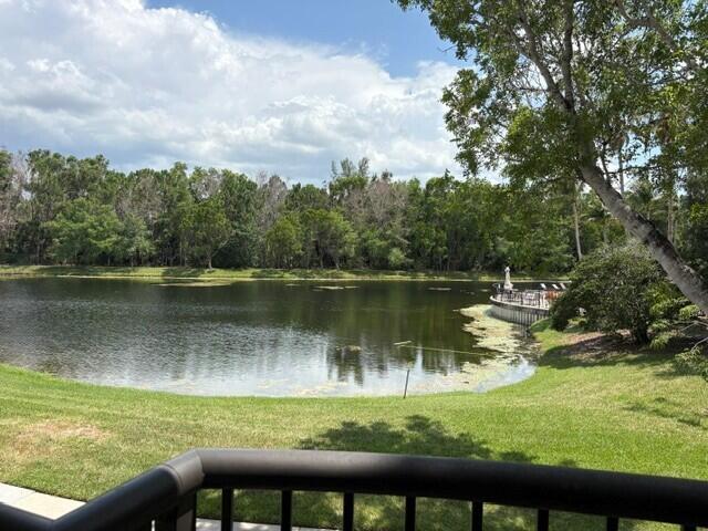 100 Crestwood #108, Royal Palm Beach FL 33411