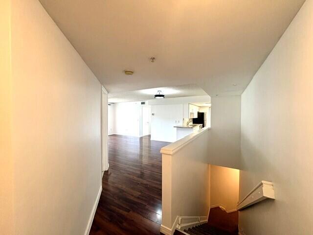 100 Crestwood #108, Royal Palm Beach FL 33411