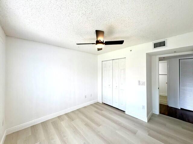 100 Crestwood #108, Royal Palm Beach FL 33411