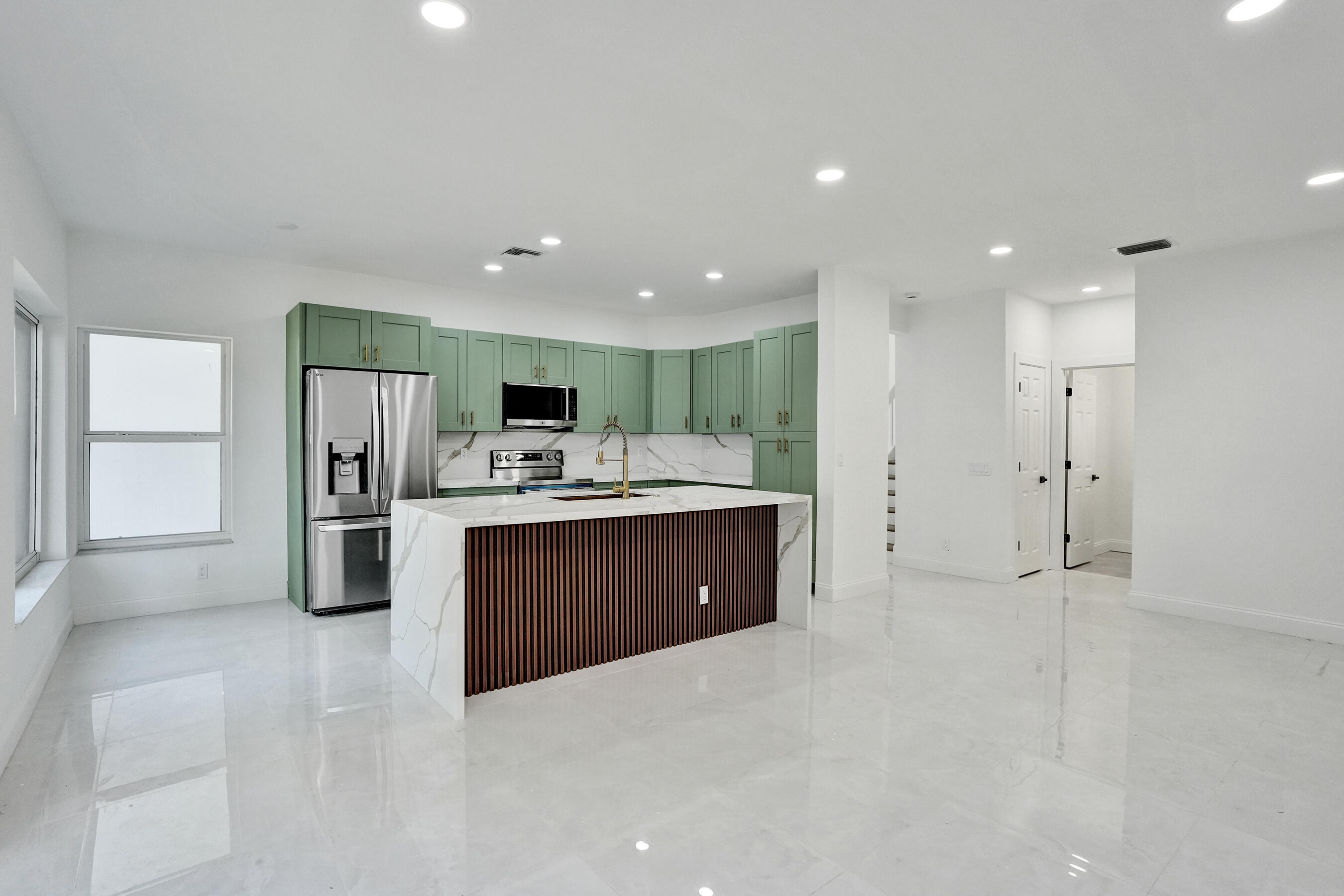 6991 Marion, Margate FL 33063