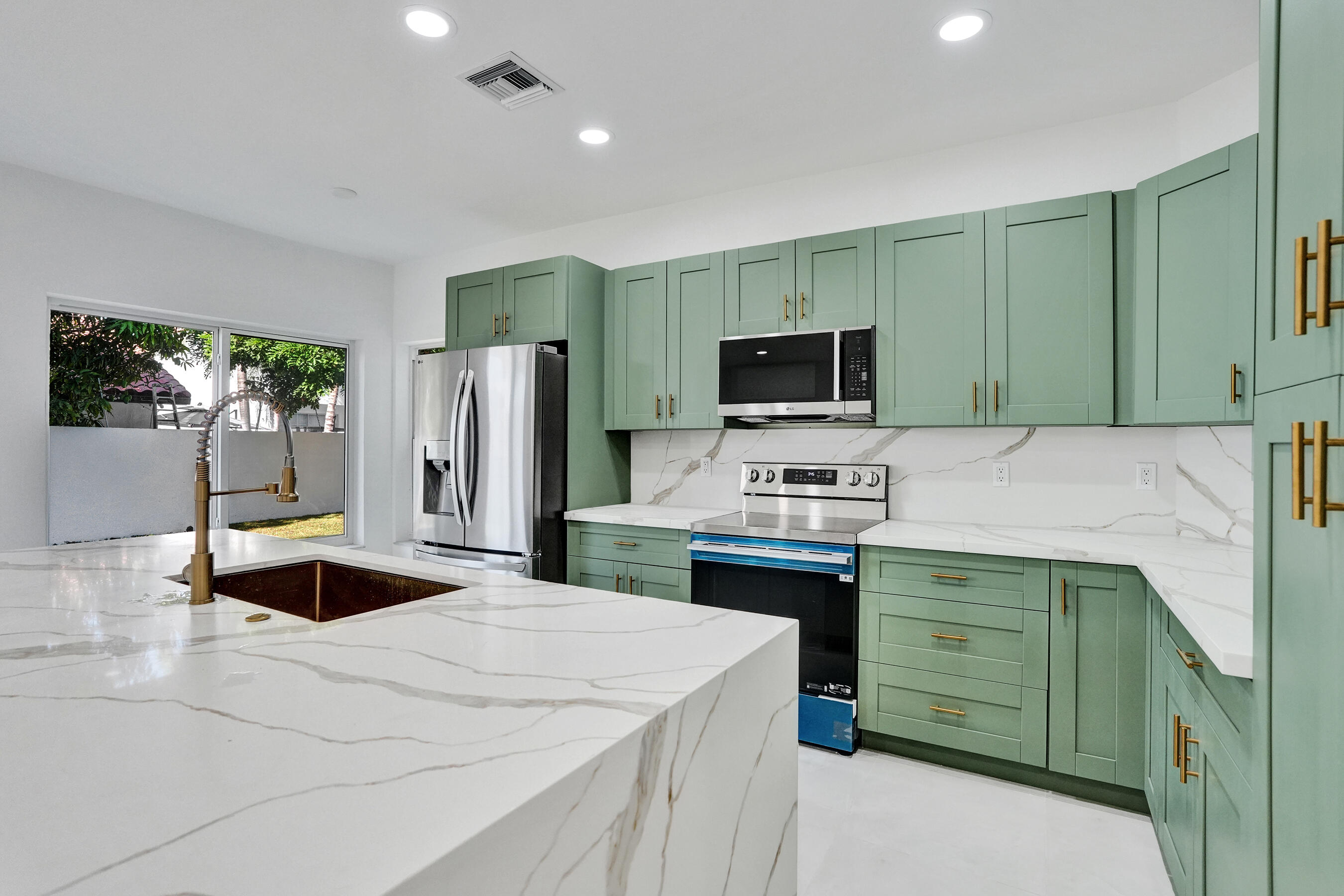 6991 Marion, Margate FL 33063