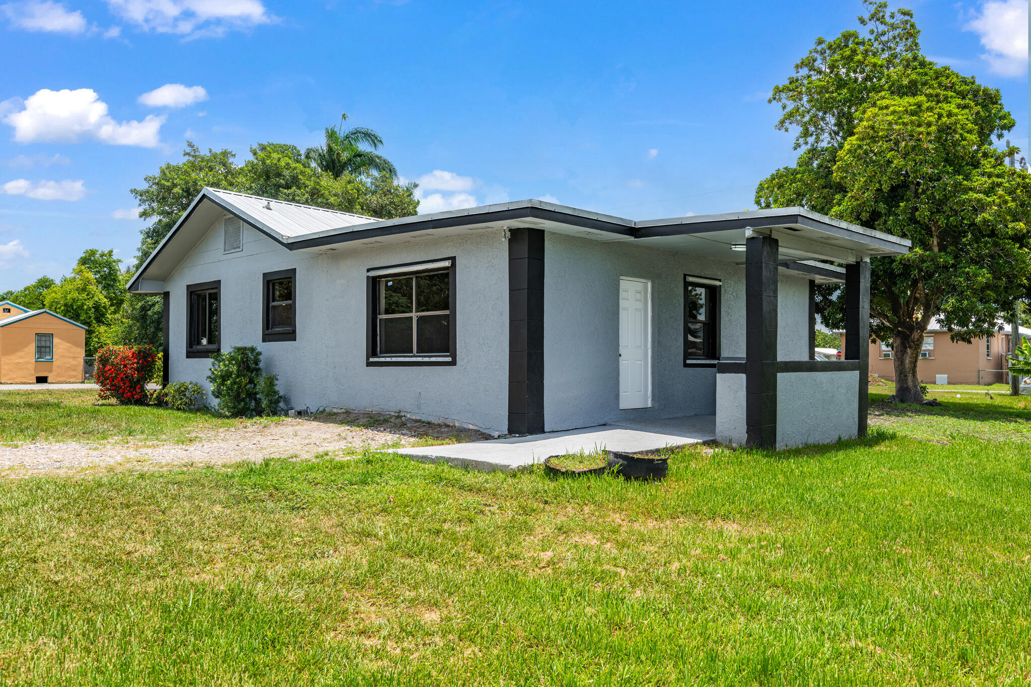 24 NW Avenue I, Belle Glade FL 33430