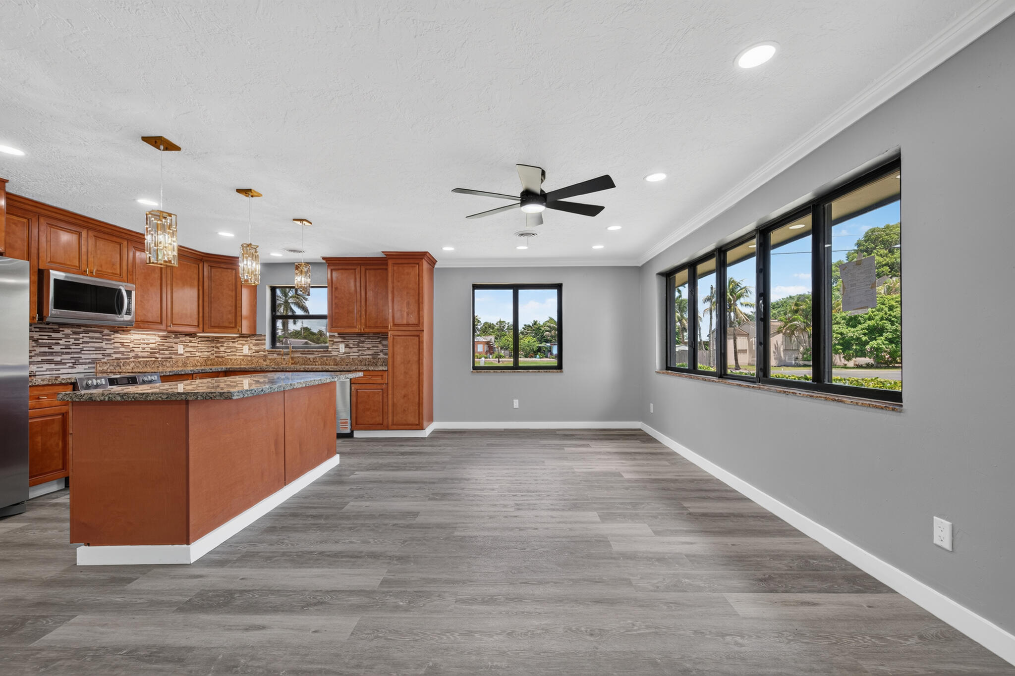 24 NW Avenue I, Belle Glade FL 33430