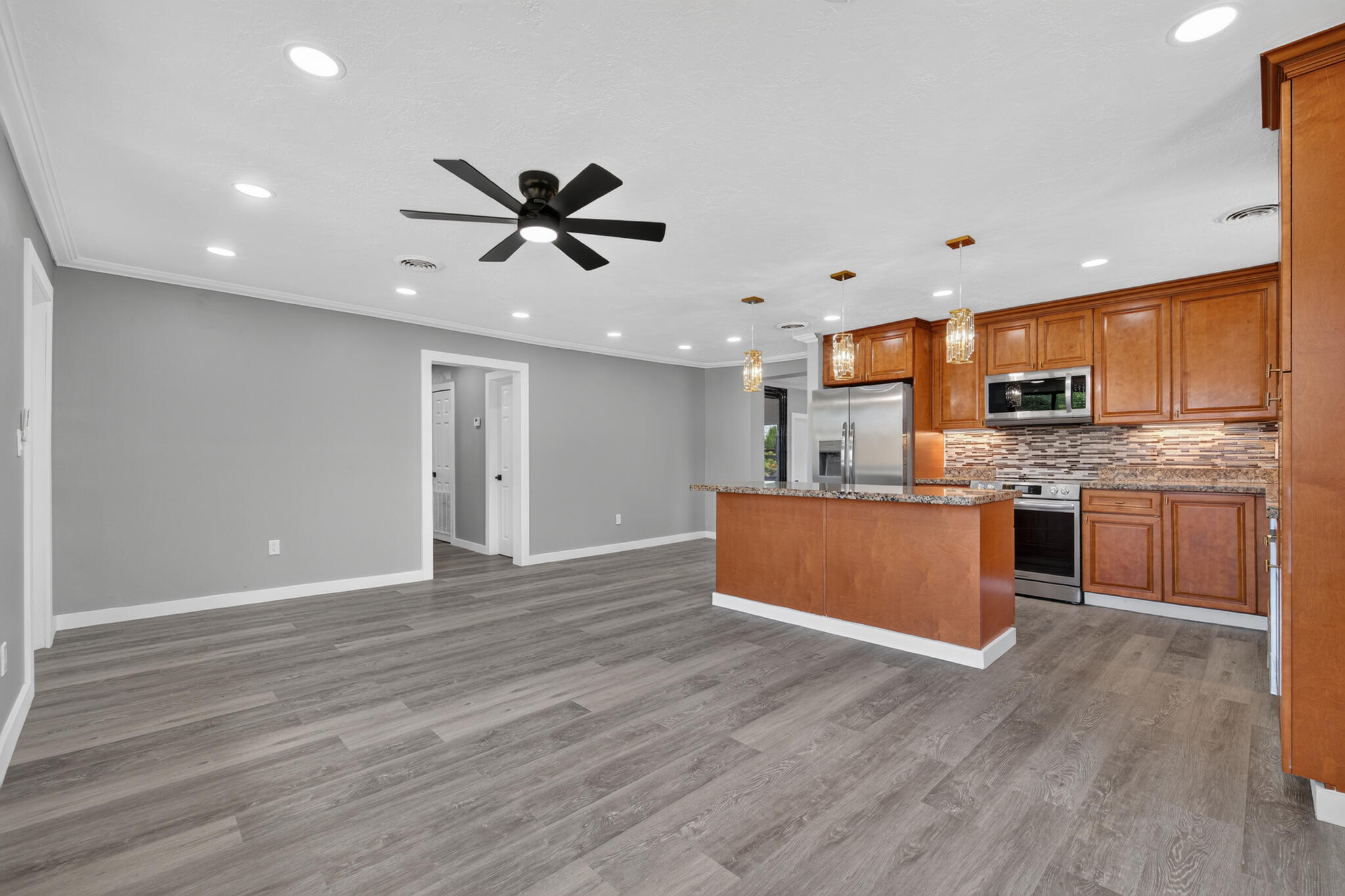 24 NW Avenue I, Belle Glade FL 33430