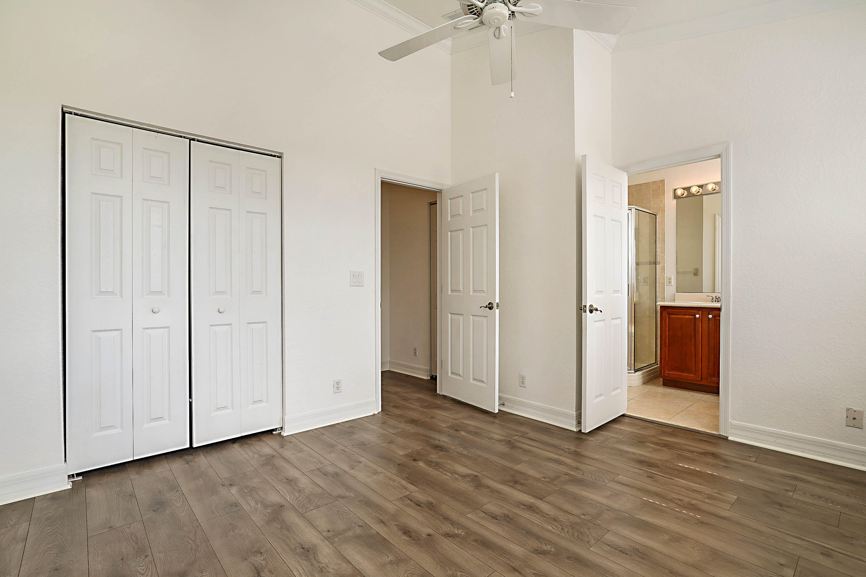 241 E Thatch Palm, Jupiter FL 33458
