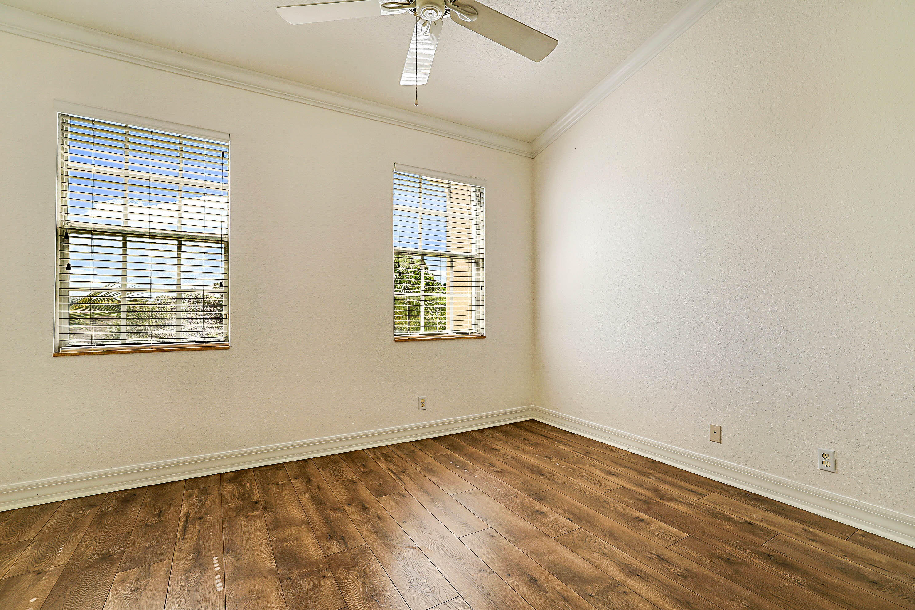 241 E Thatch Palm, Jupiter FL 33458