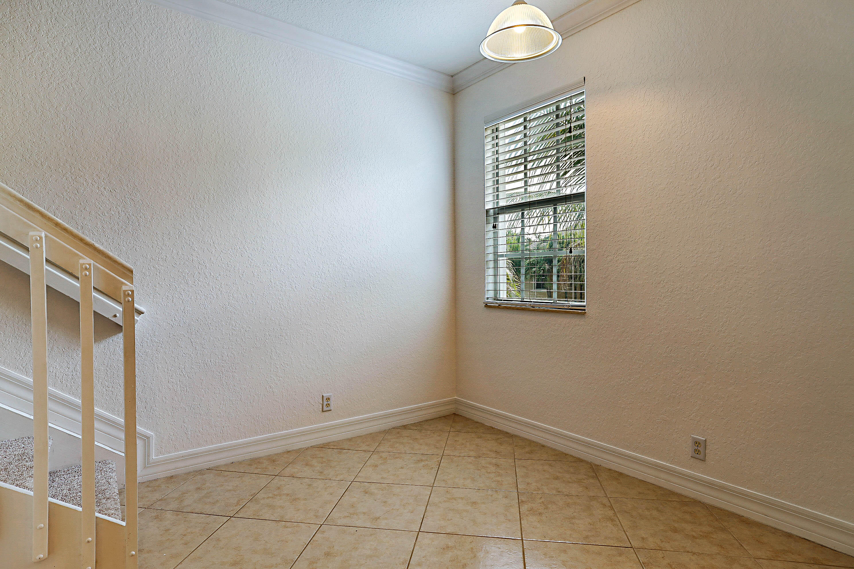 241 E Thatch Palm, Jupiter FL 33458