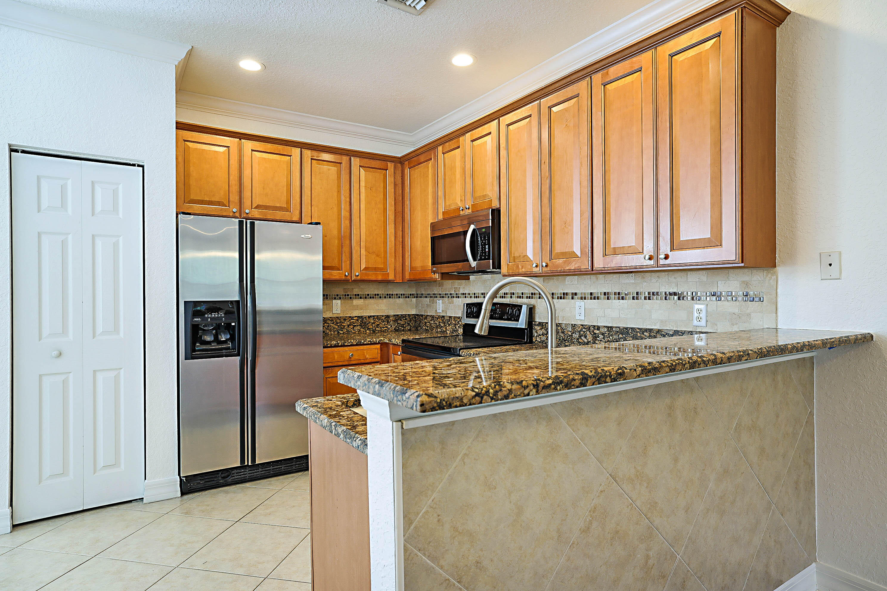 241 E Thatch Palm, Jupiter FL 33458
