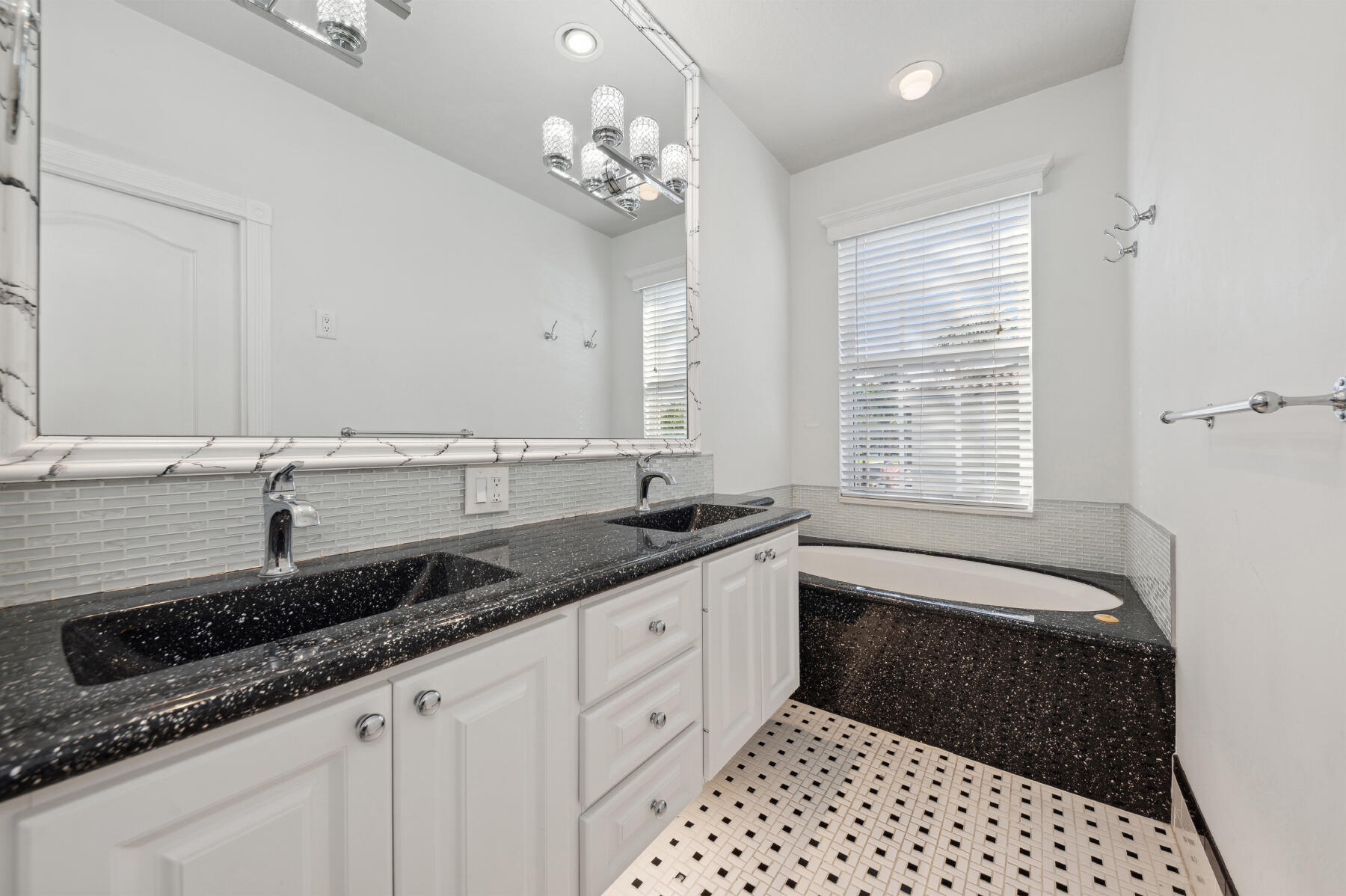 477 Capistrano, Palm Beach Gardens FL 33410