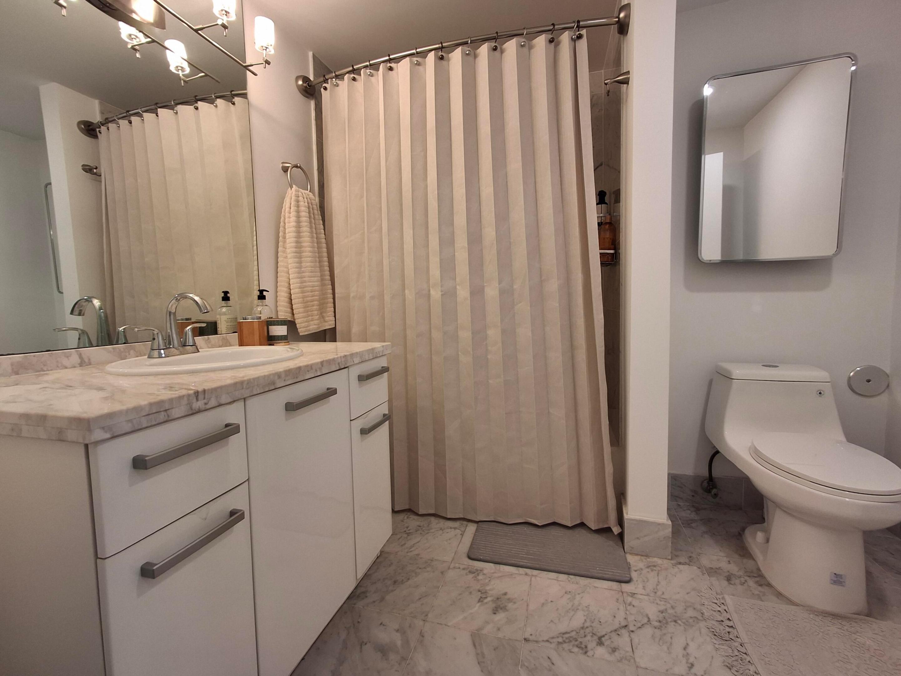 253 NE 2nd #221, Miami FL 33132