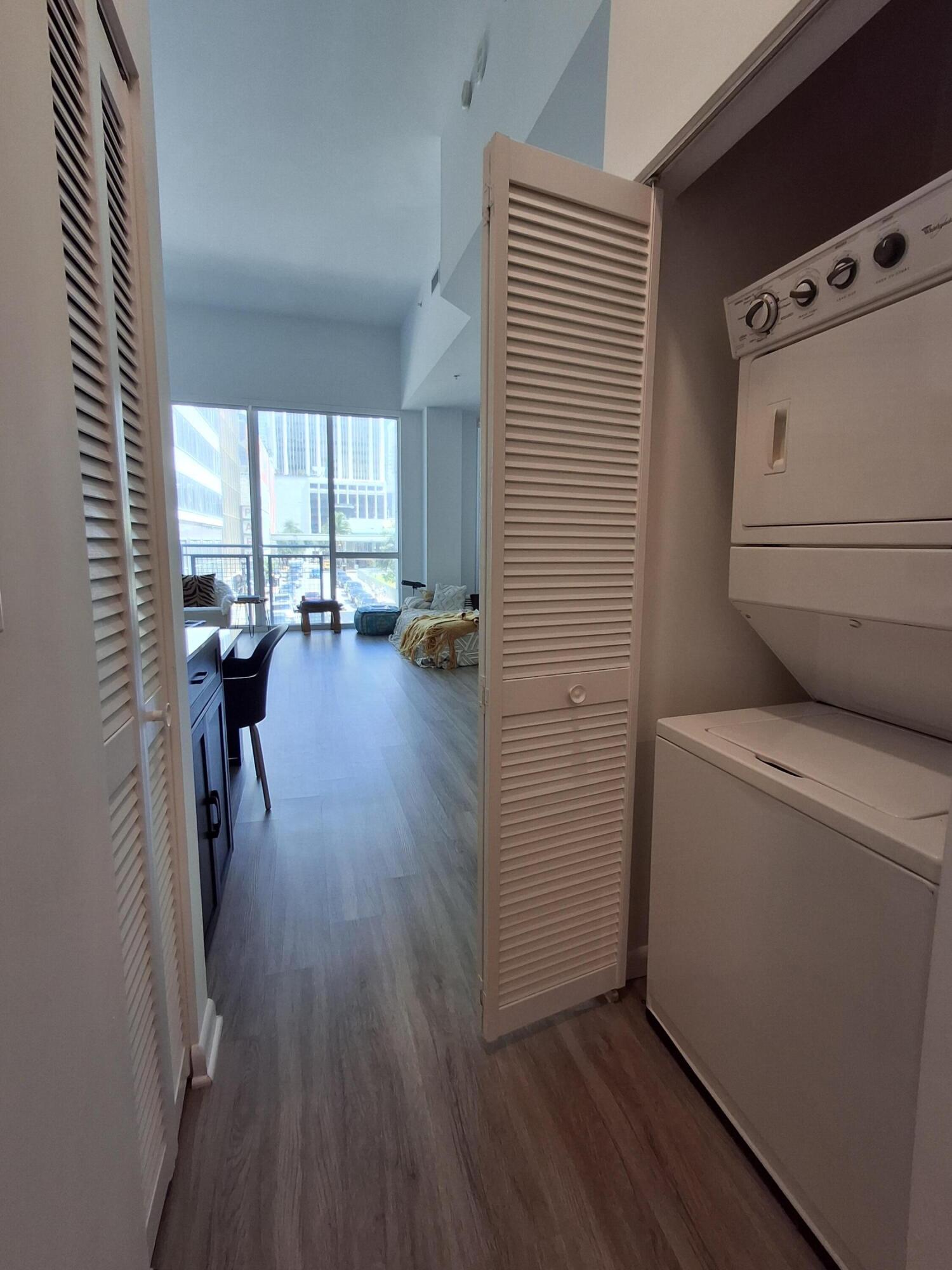 253 NE 2nd #221, Miami FL 33132