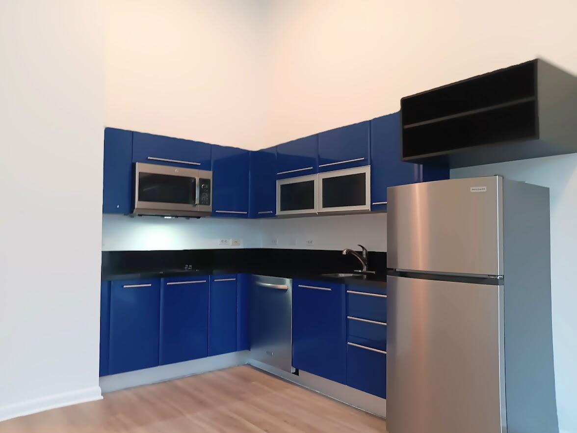 253 NE 2nd #221, Miami FL 33132