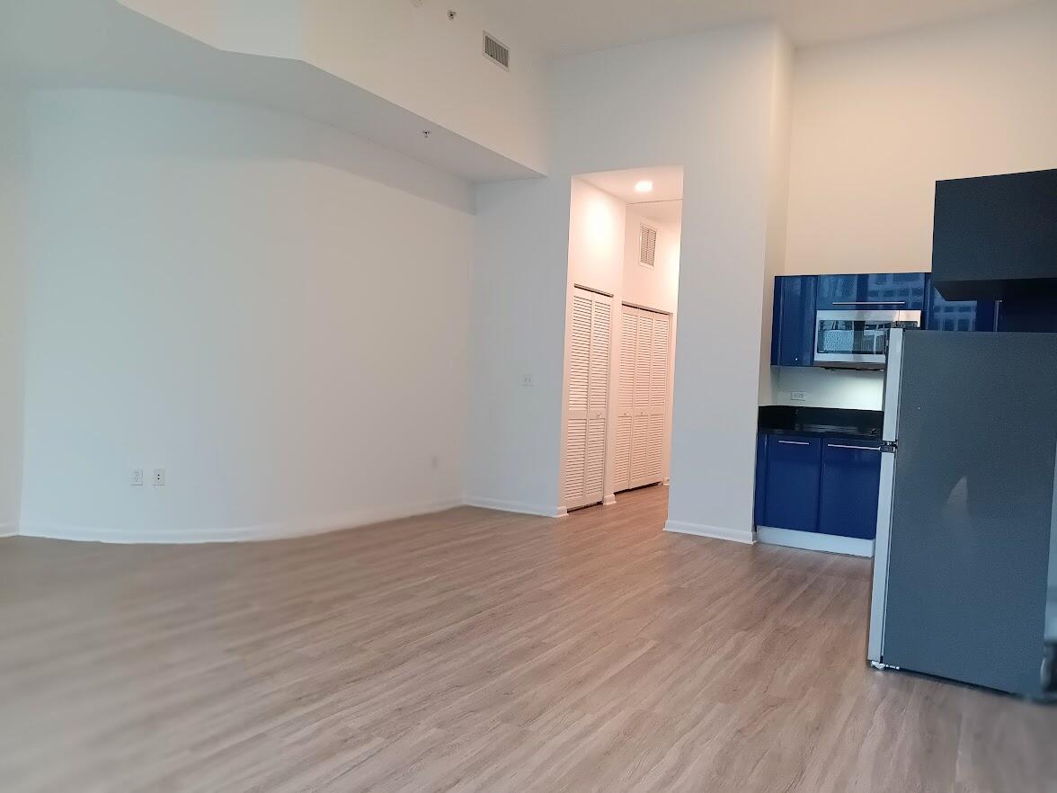 253 NE 2nd #221, Miami FL 33132