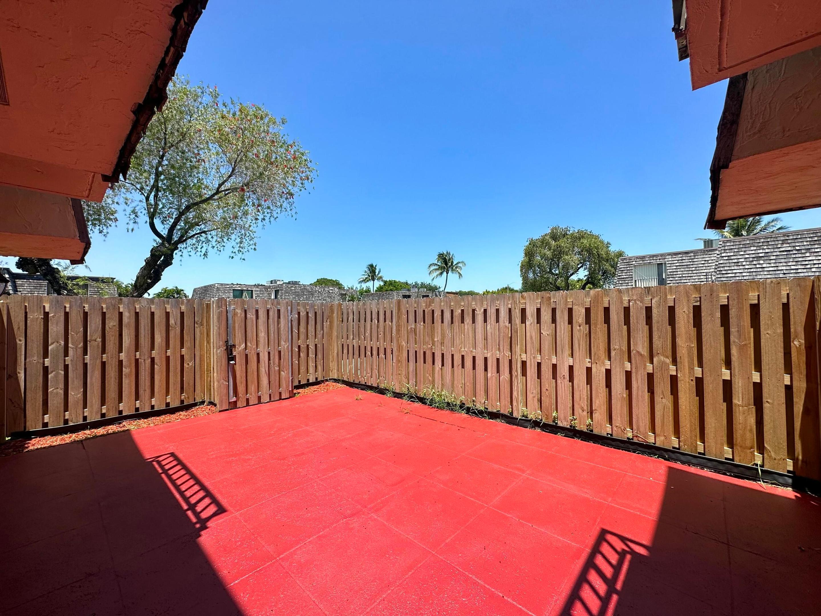 416 Arabian, Palm Springs FL 33461