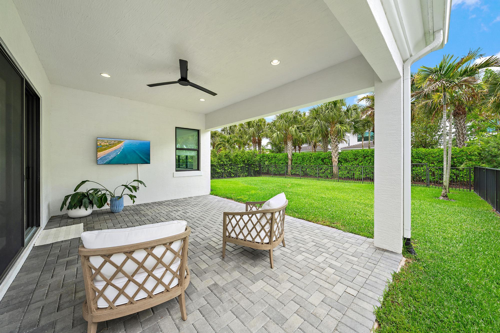 13185 Faberge, Palm Beach Gardens FL 33418