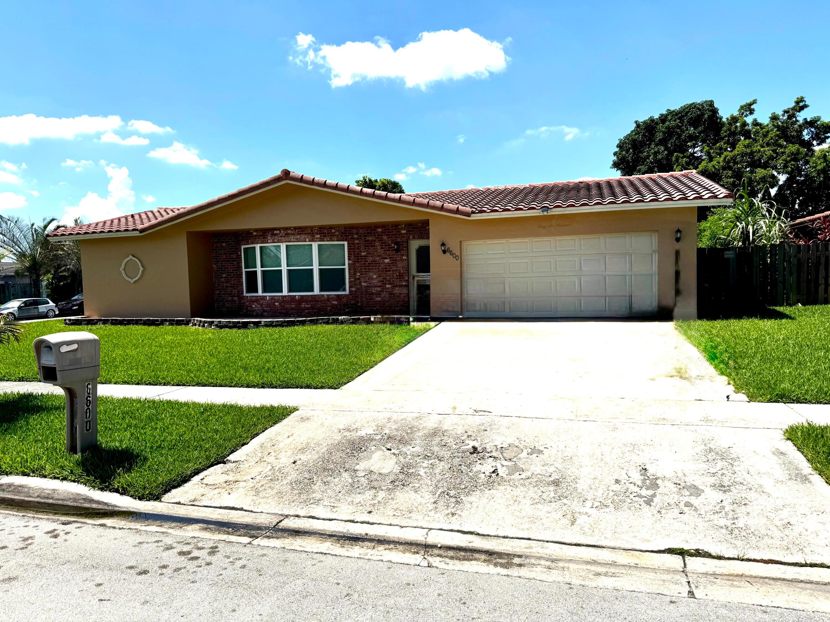 6600 NW 23rd, Margate FL 33063