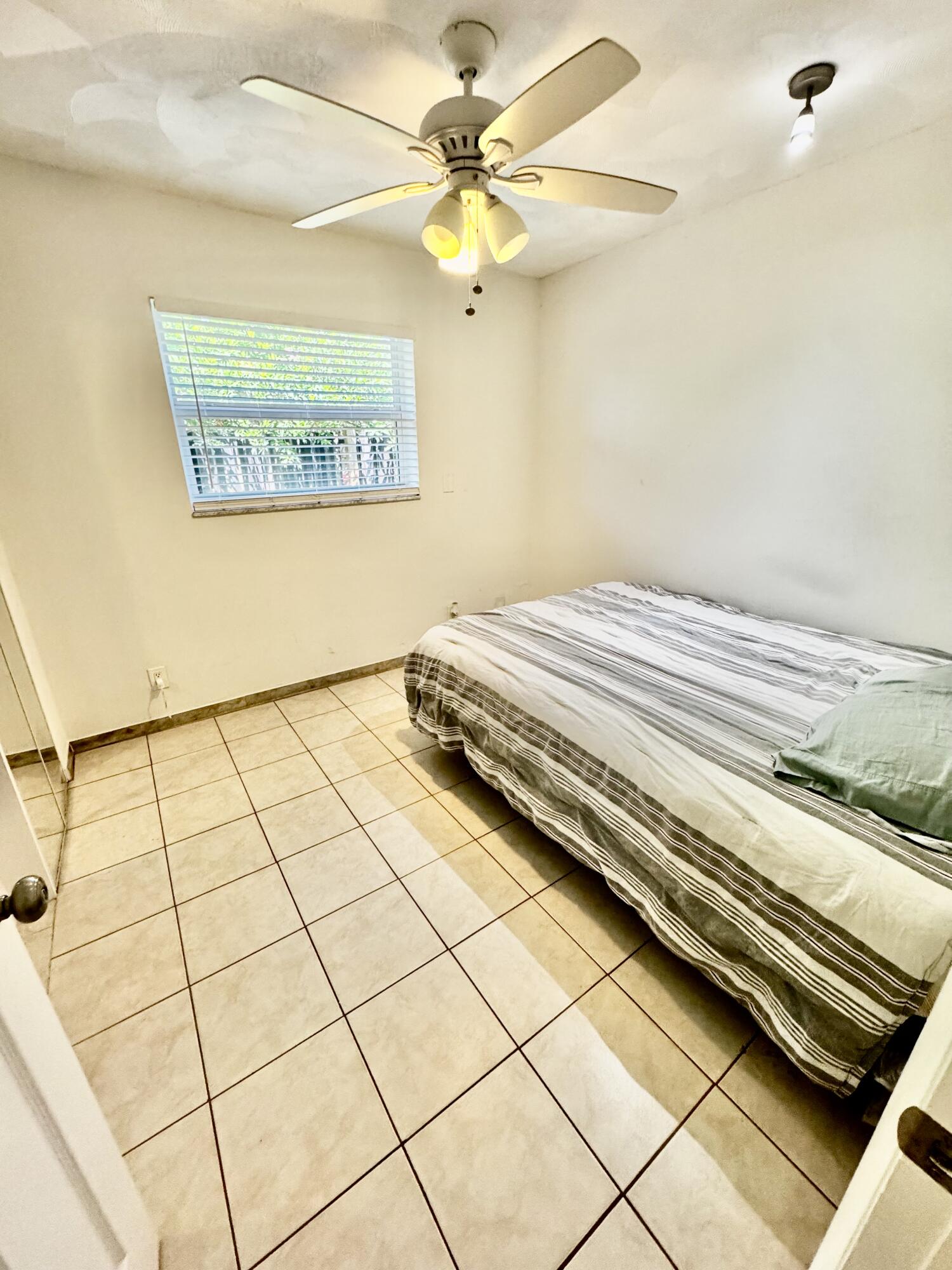 6600 NW 23rd, Margate FL 33063