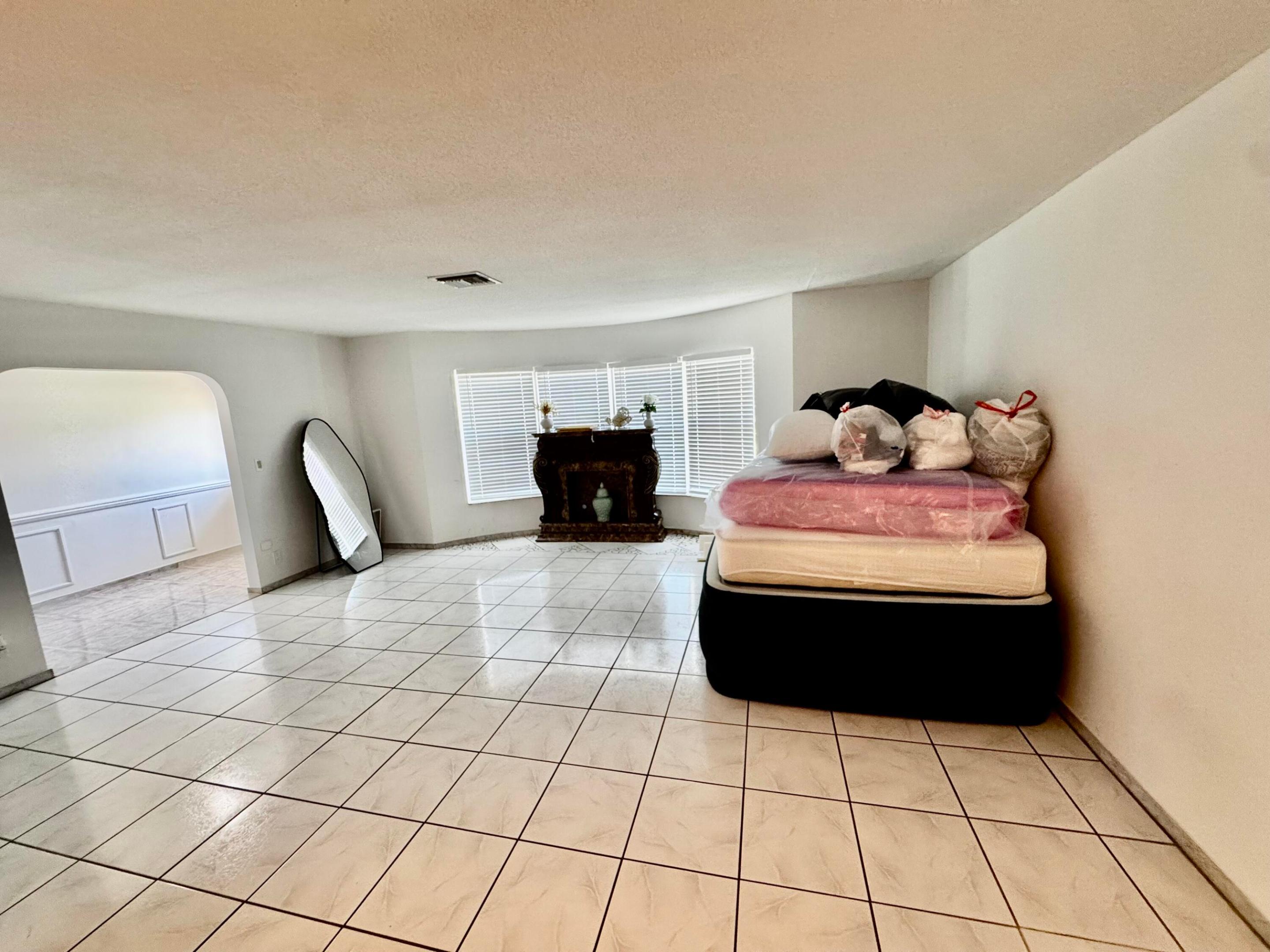 6600 NW 23rd, Margate FL 33063