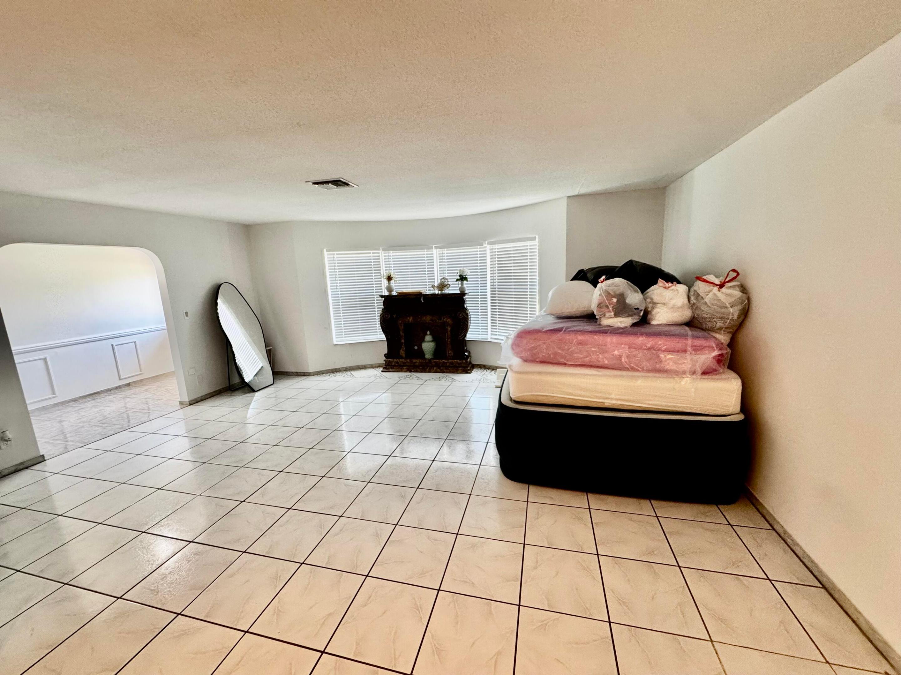 6600 NW 23rd, Margate FL 33063