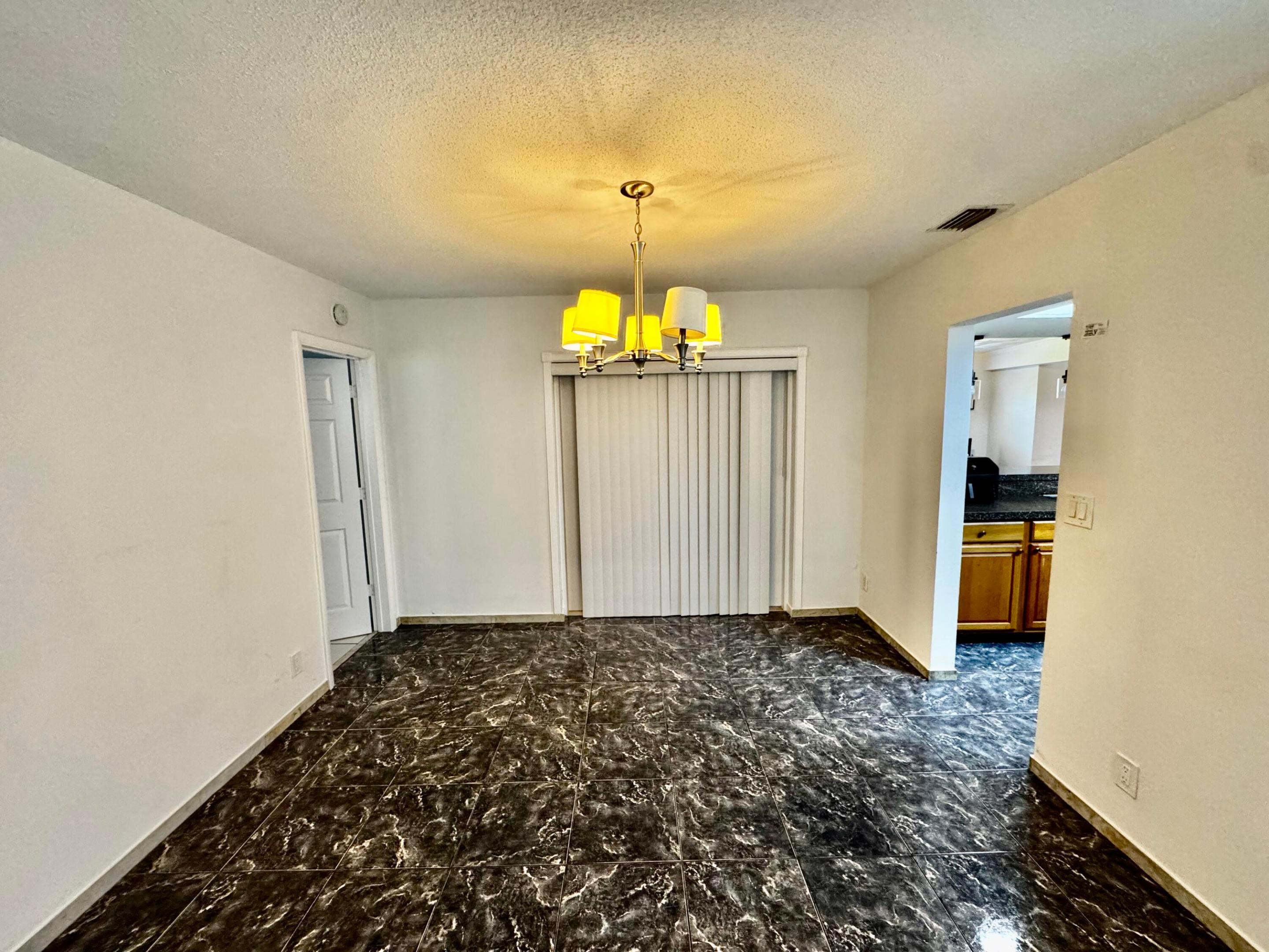 6600 NW 23rd, Margate FL 33063